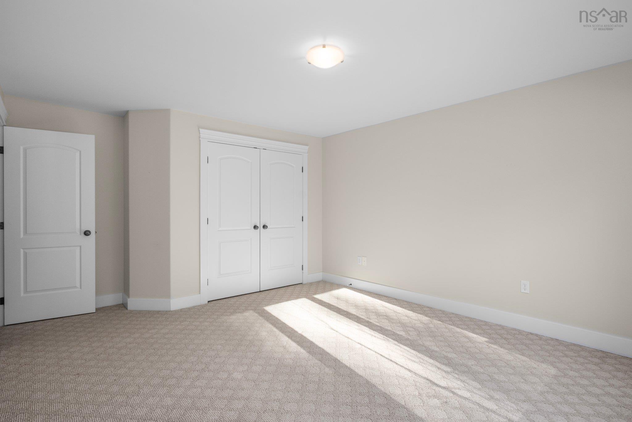 $675,000.00: 14 Kirkwood Court, Bedford