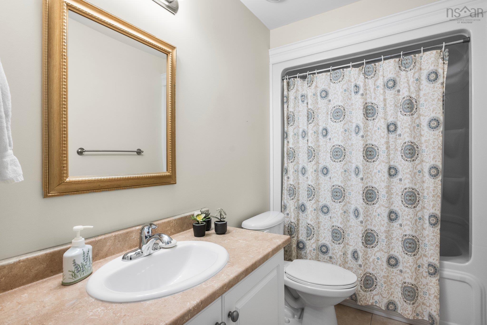 $675,000.00: 14 Kirkwood Court, Bedford