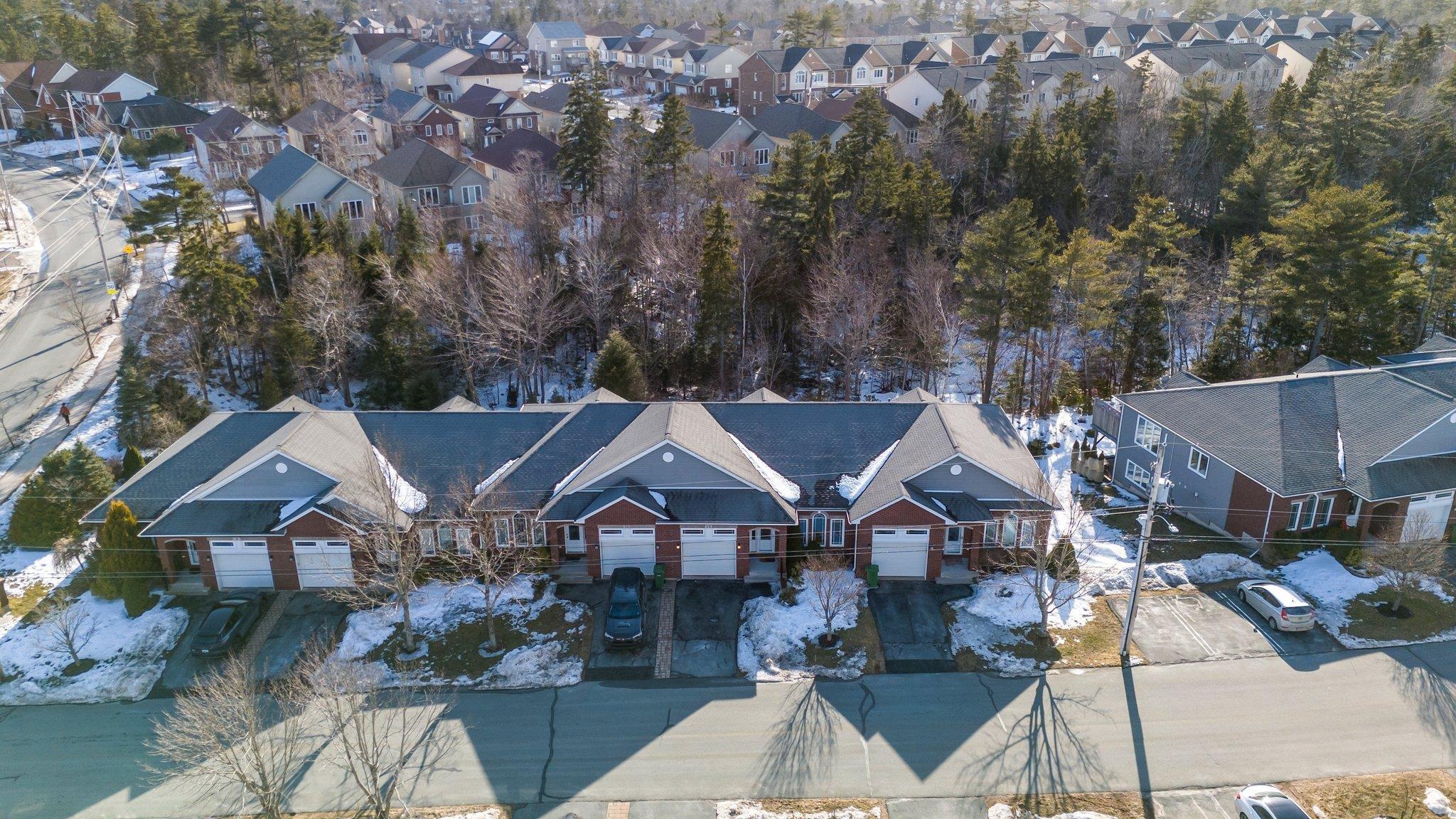 $675,000.00: 14 Kirkwood Court, Bedford