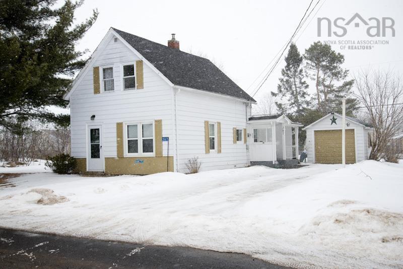 $285,000.00: 287 Oakdene Avenue, North Kentville