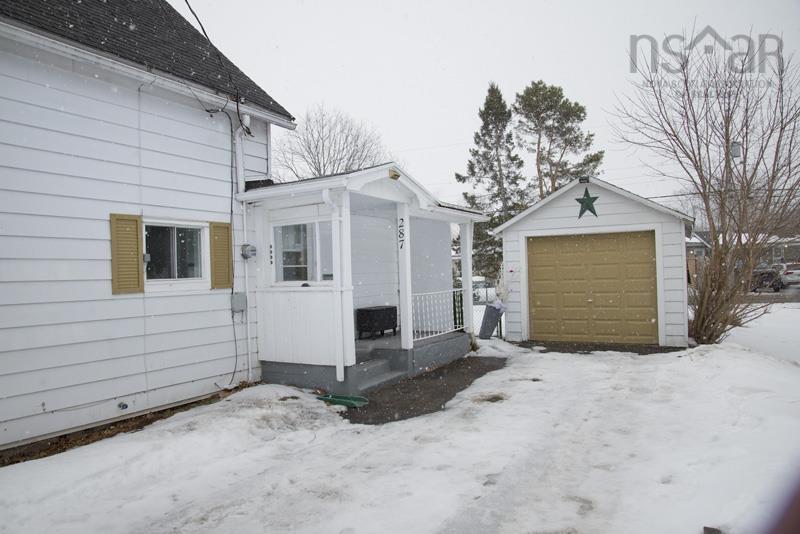 $285,000.00: 287 Oakdene Avenue, North Kentville