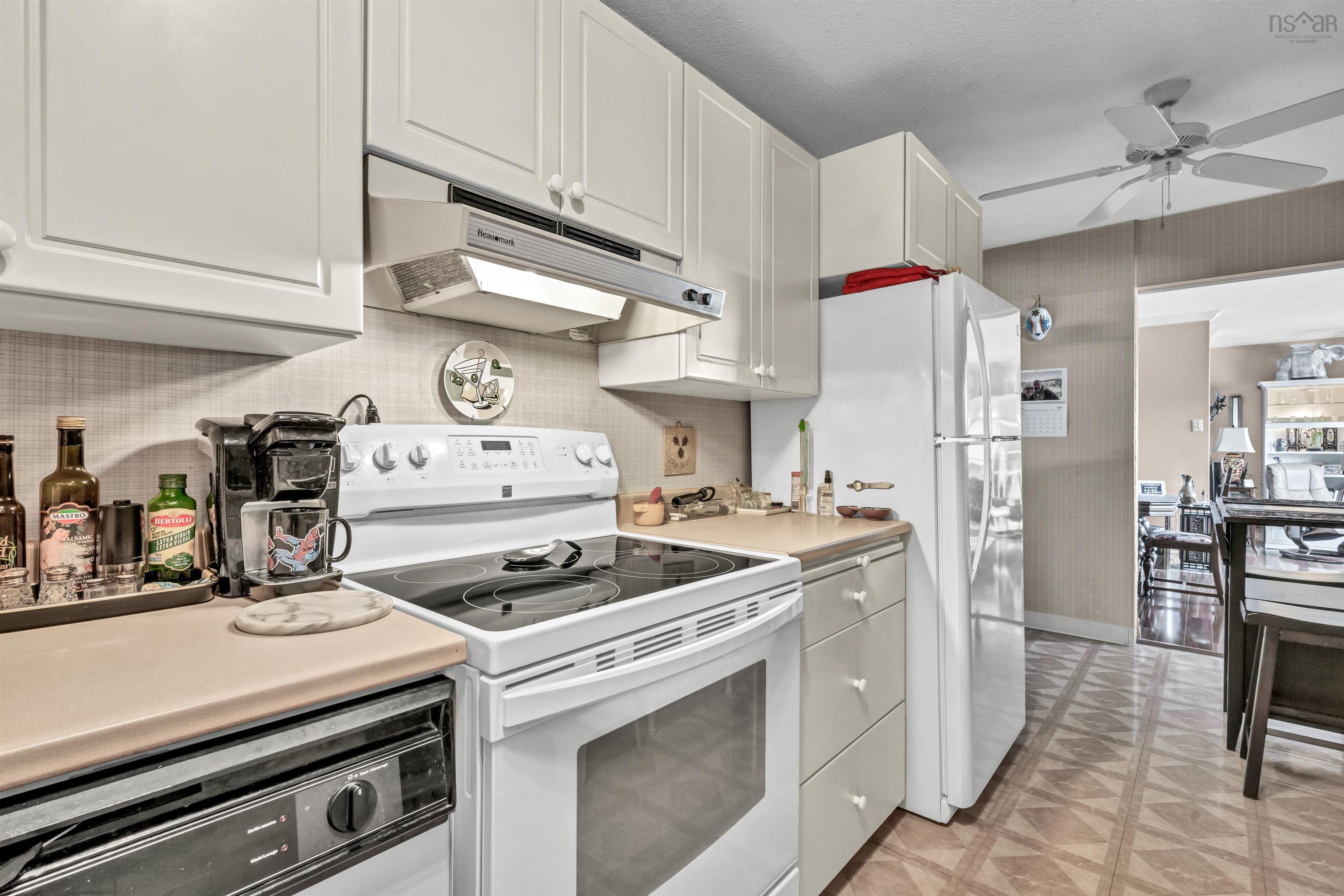 $329,900.00: 506 26 Brookdale Cres, Dartmouth, Dartmouth