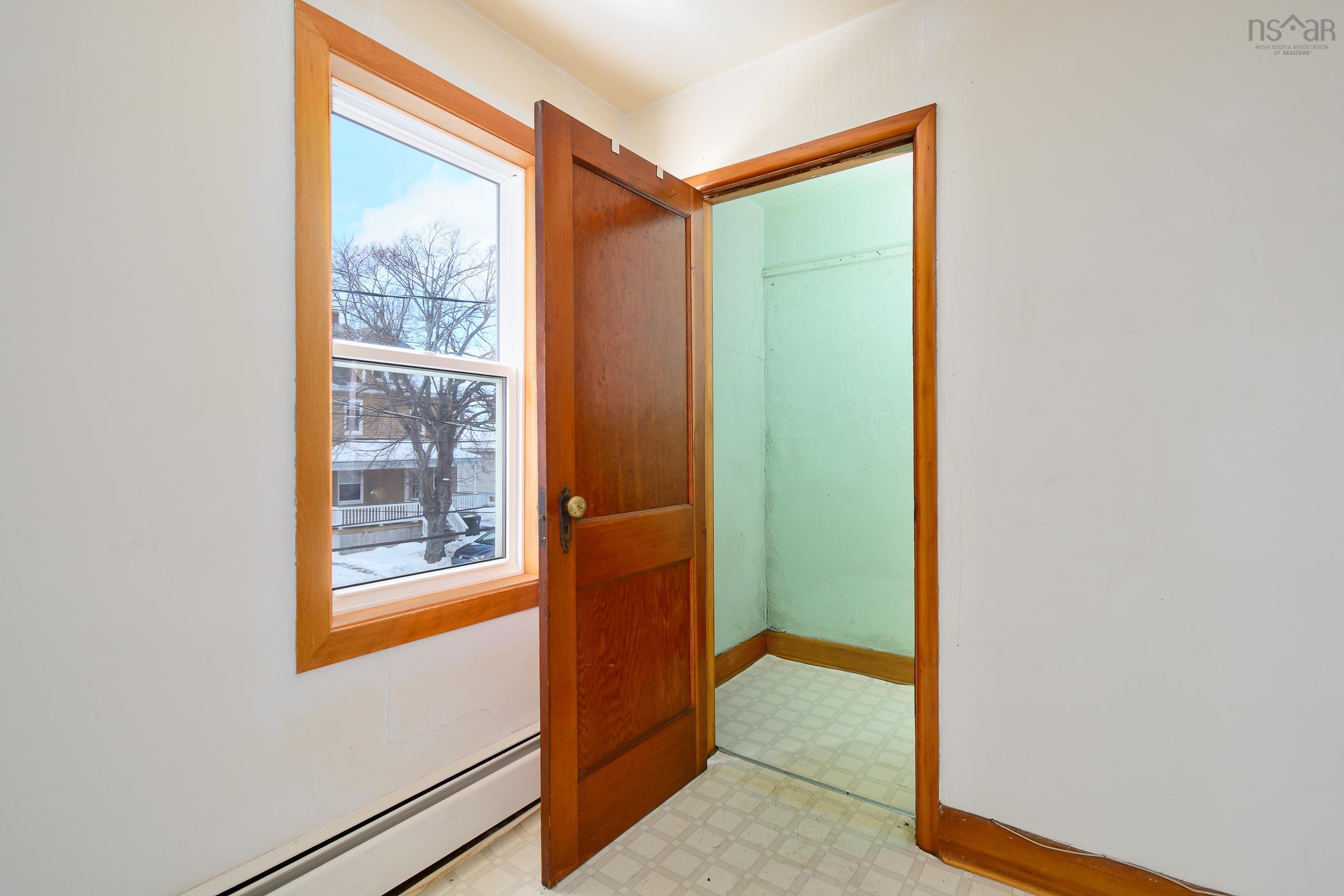 $199,999.00: 276 Columbia Street, Sydney