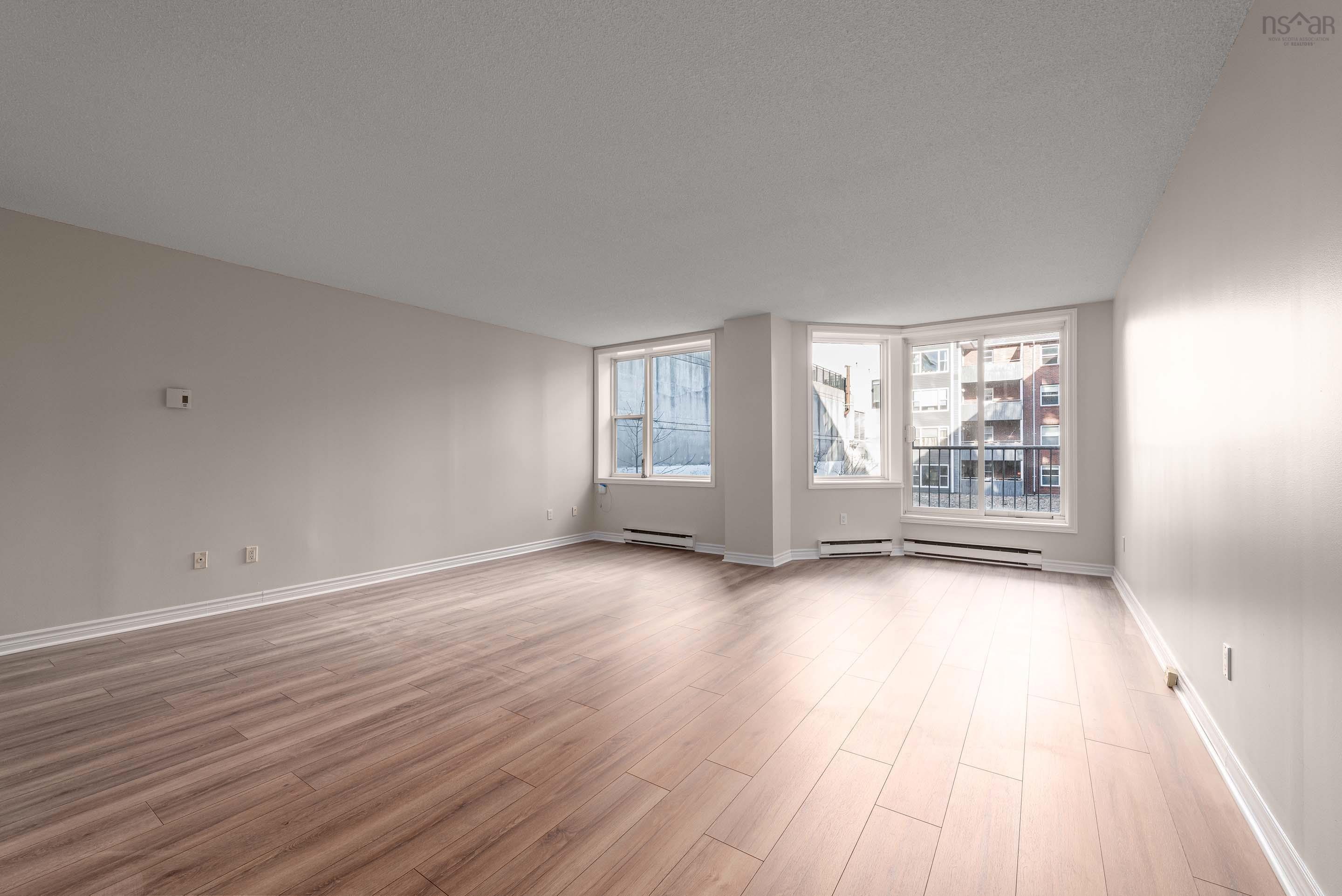 $424,900.00: 204 1326 lower water Street, Halifax