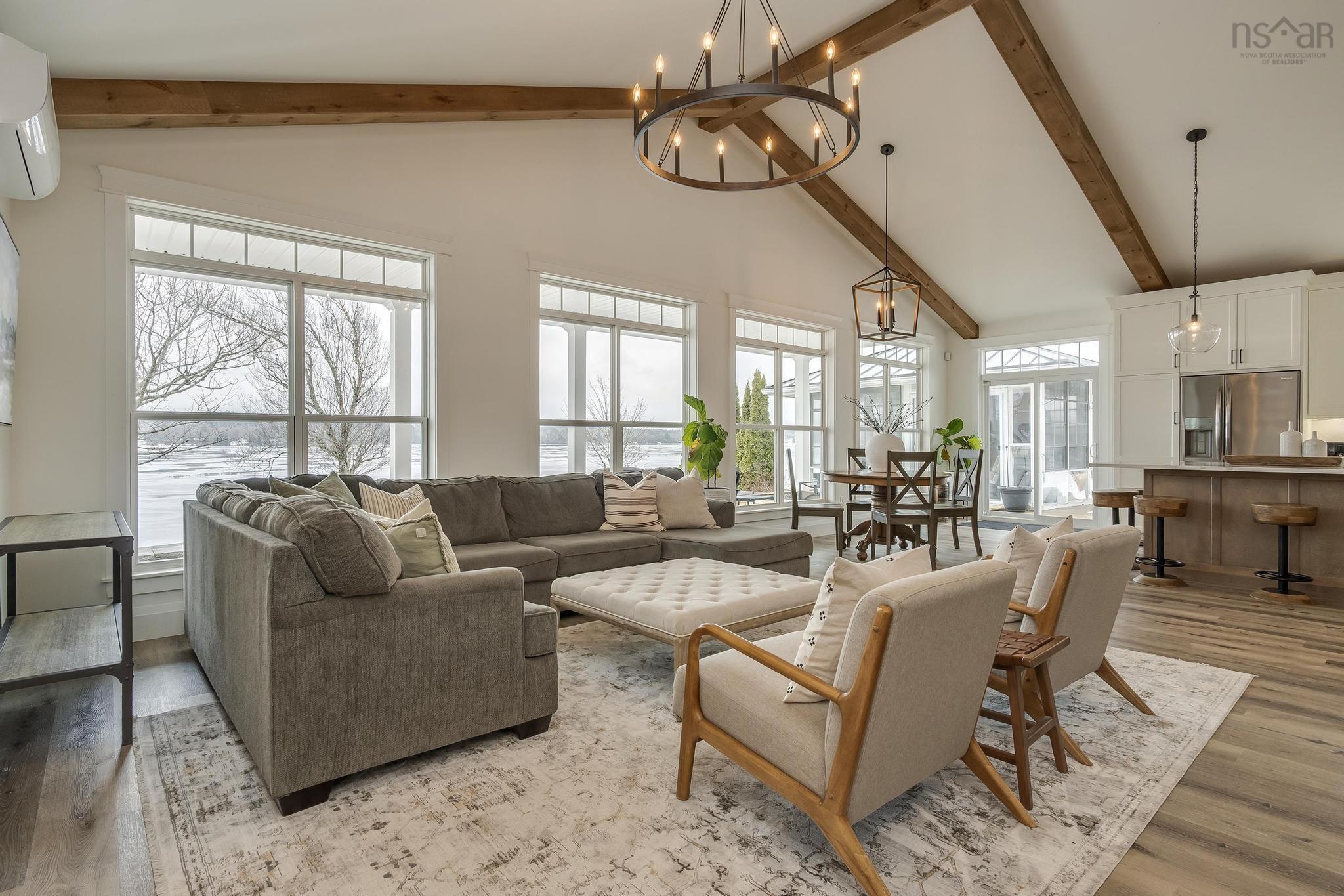 $1,999,999.00: 60 Post Office Road, Porters Lake