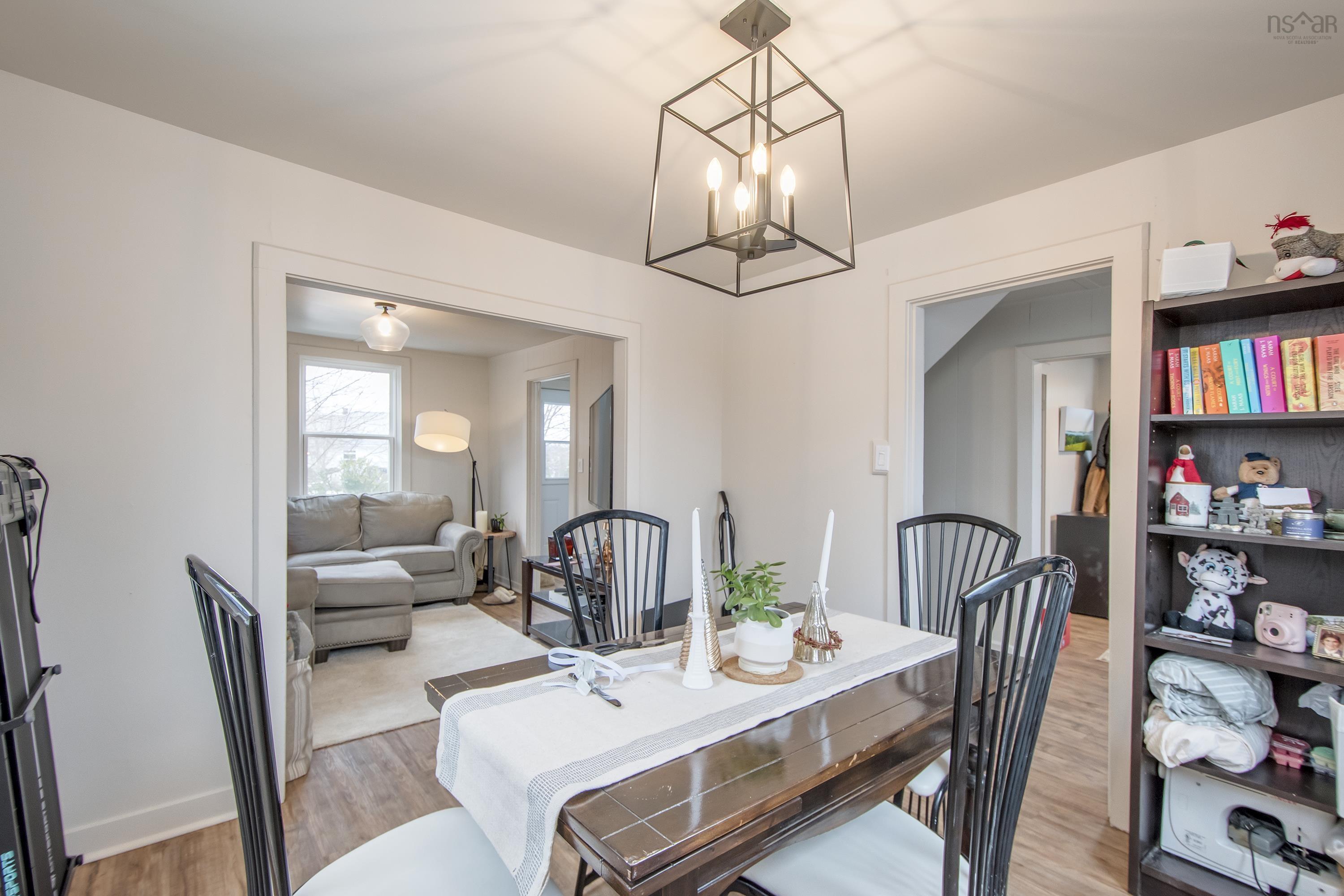 $1,999,999.00: 60 Post Office Road, Porters Lake
