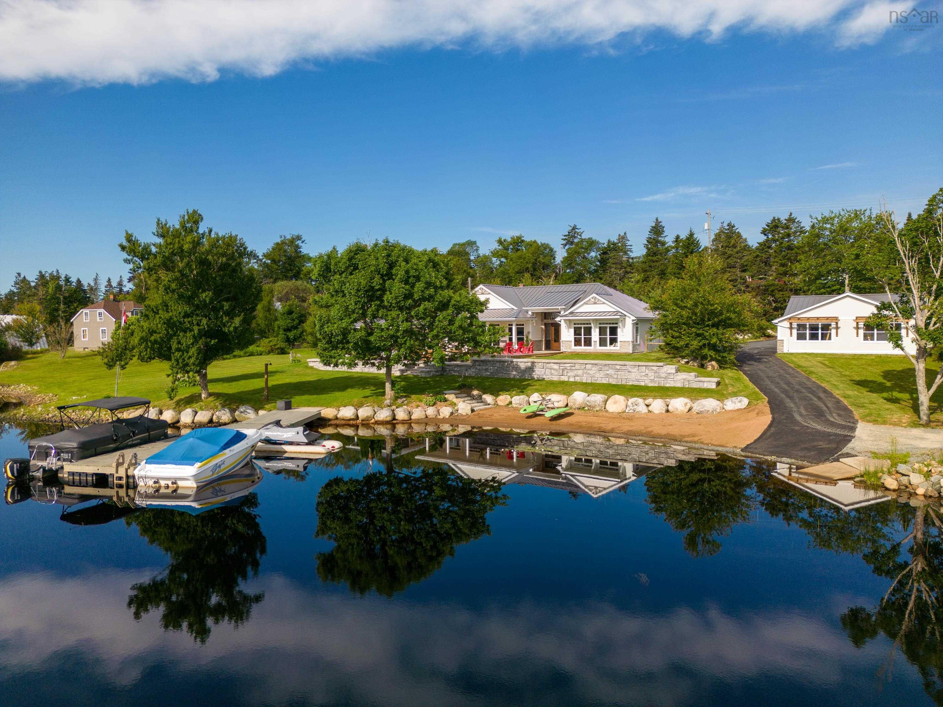 $1,999,999.00: 60 Post Office Road, Porters Lake