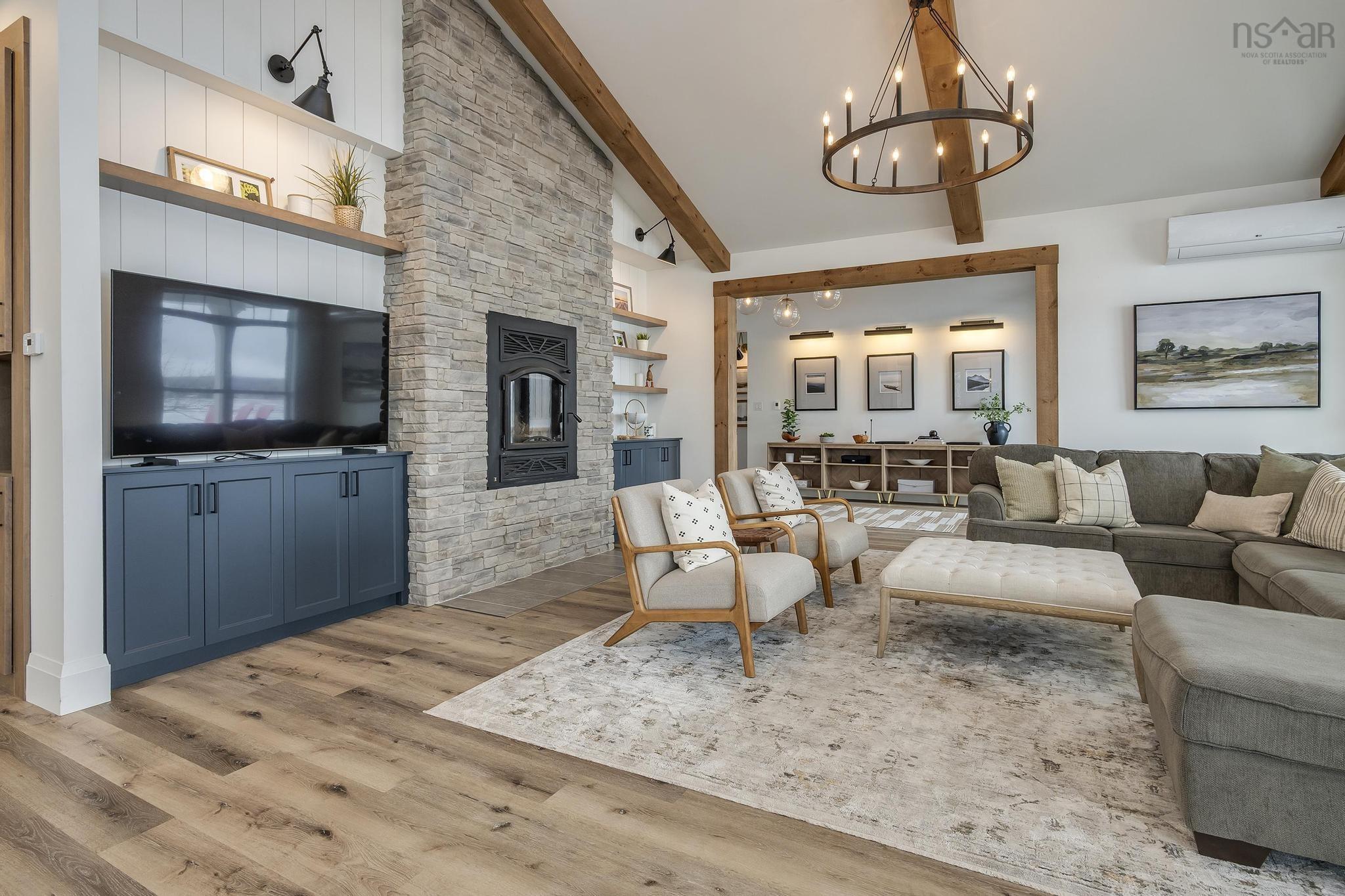 $1,999,999.00: 60 Post Office Road, Porters Lake