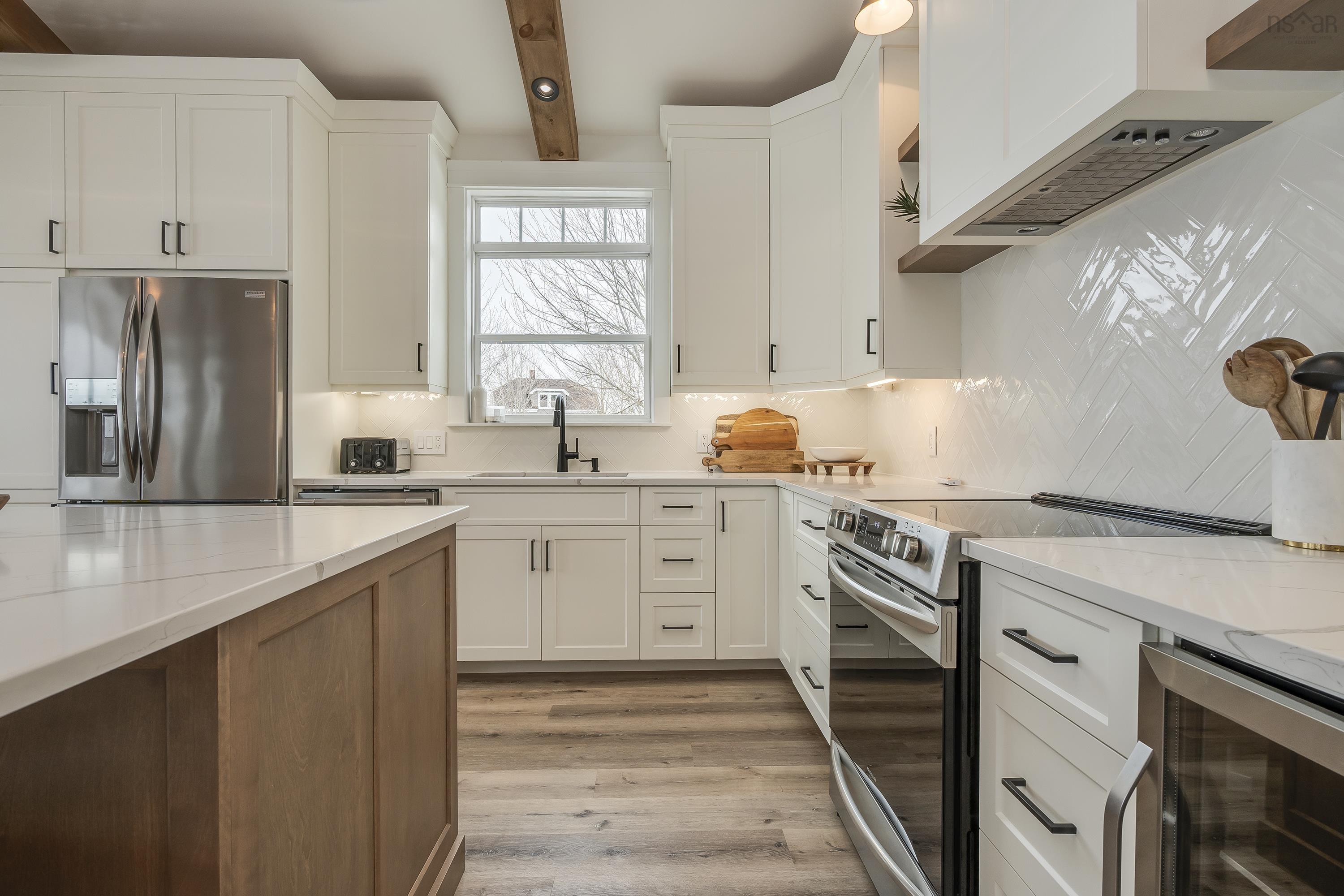 $1,999,999.00: 60 Post Office Road, Porters Lake