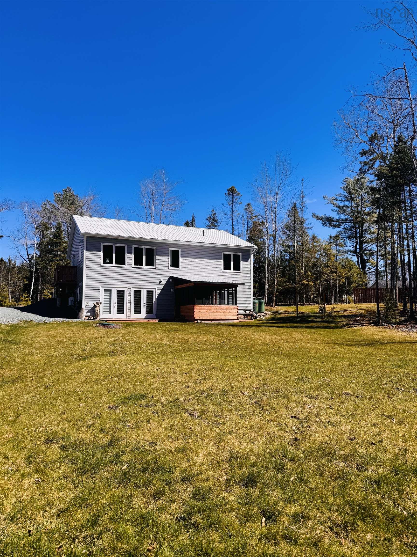 $639,000.00: 16 Robyn Drive, Nine Mile River