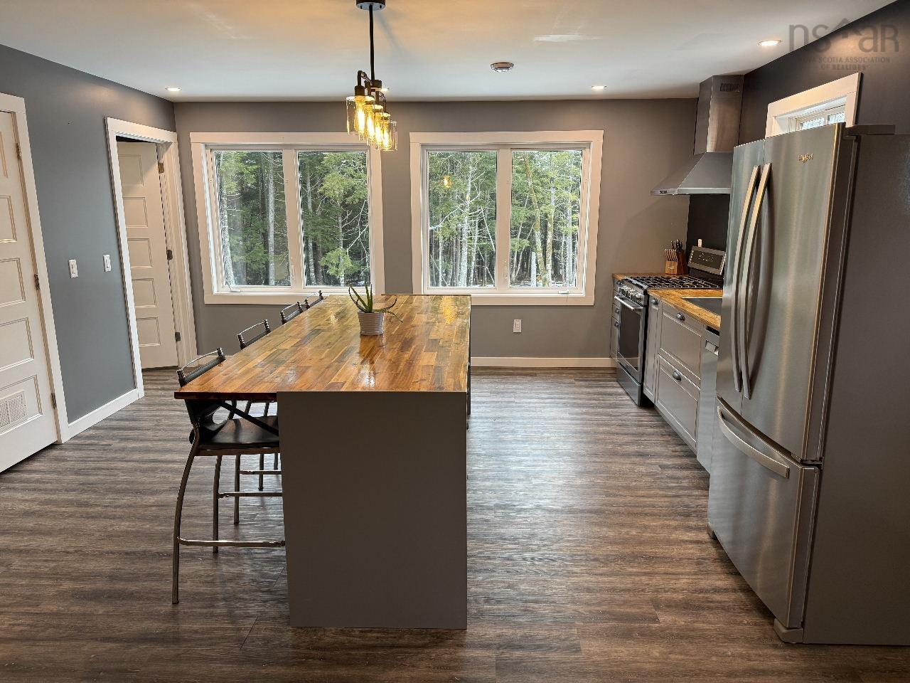 $639,000.00: 16 Robyn Drive, Nine Mile River