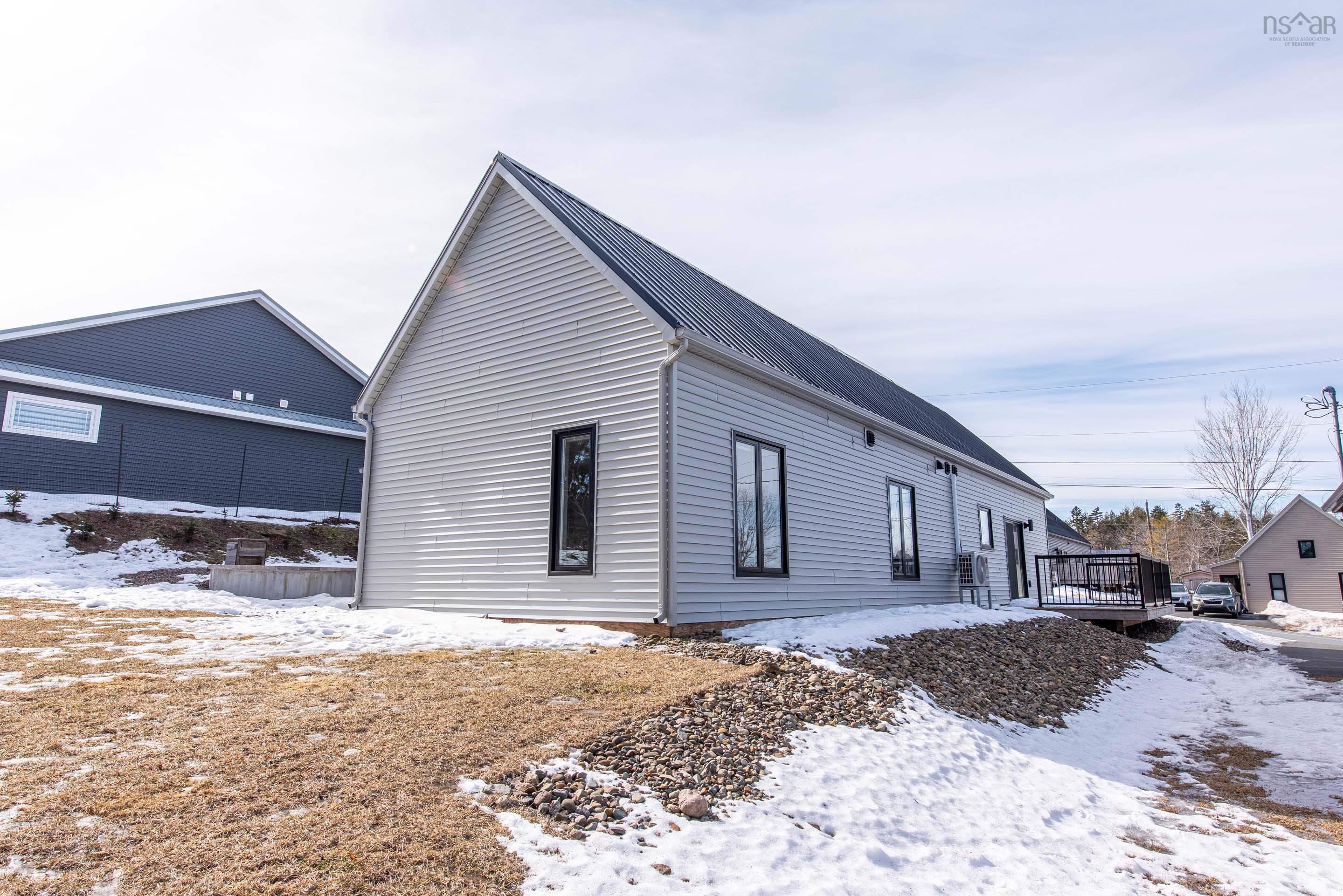 $414,900.00: 15 Monarch, Truro