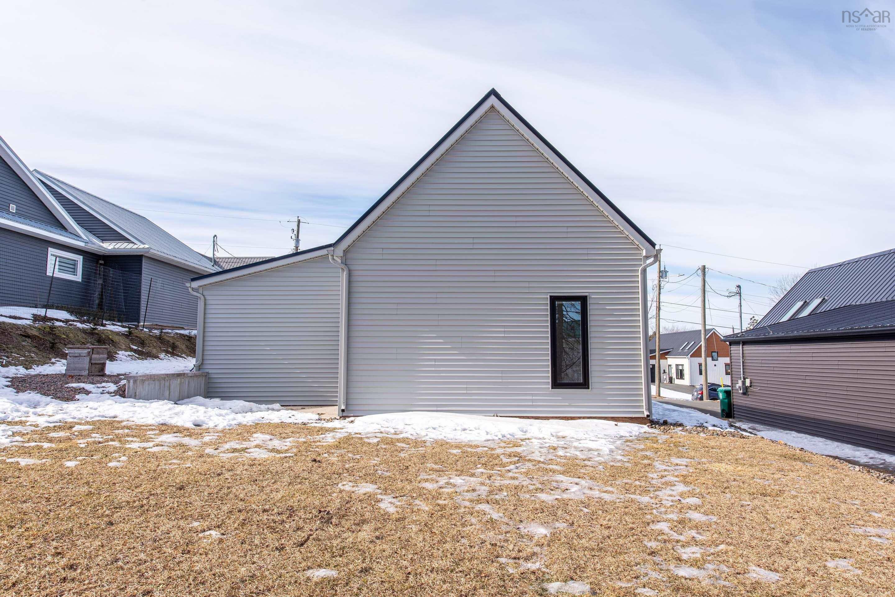 $414,900.00: 15 Monarch, Truro