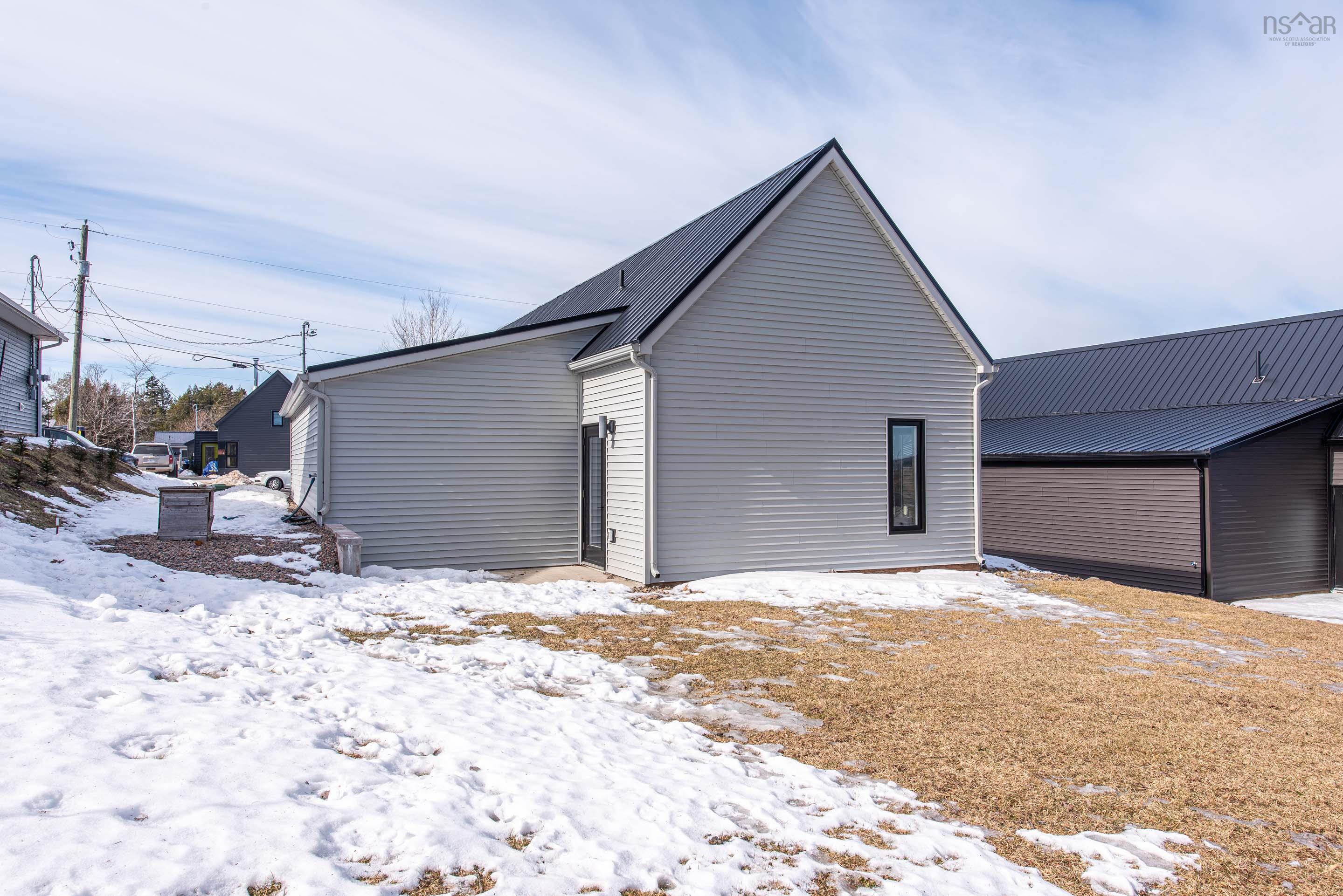 $414,900.00: 15 Monarch, Truro