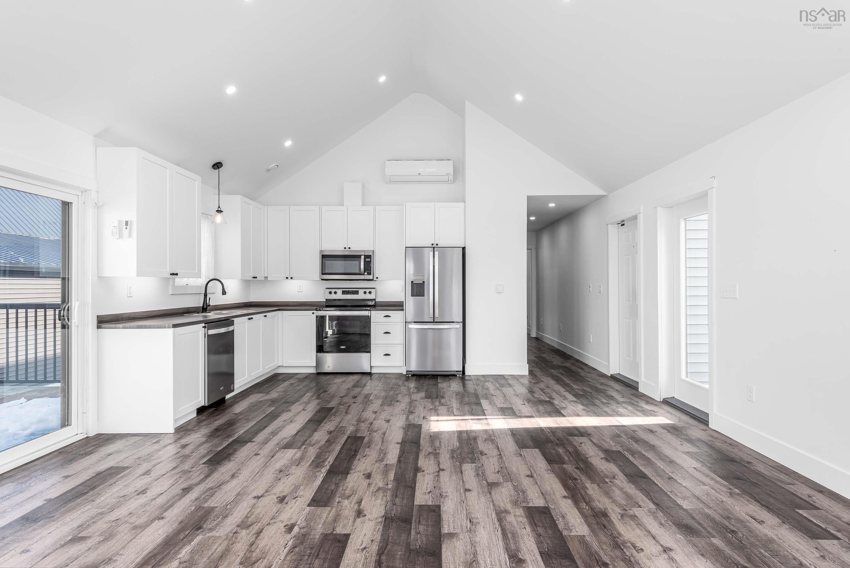 $414,900.00: 15 Monarch, Truro