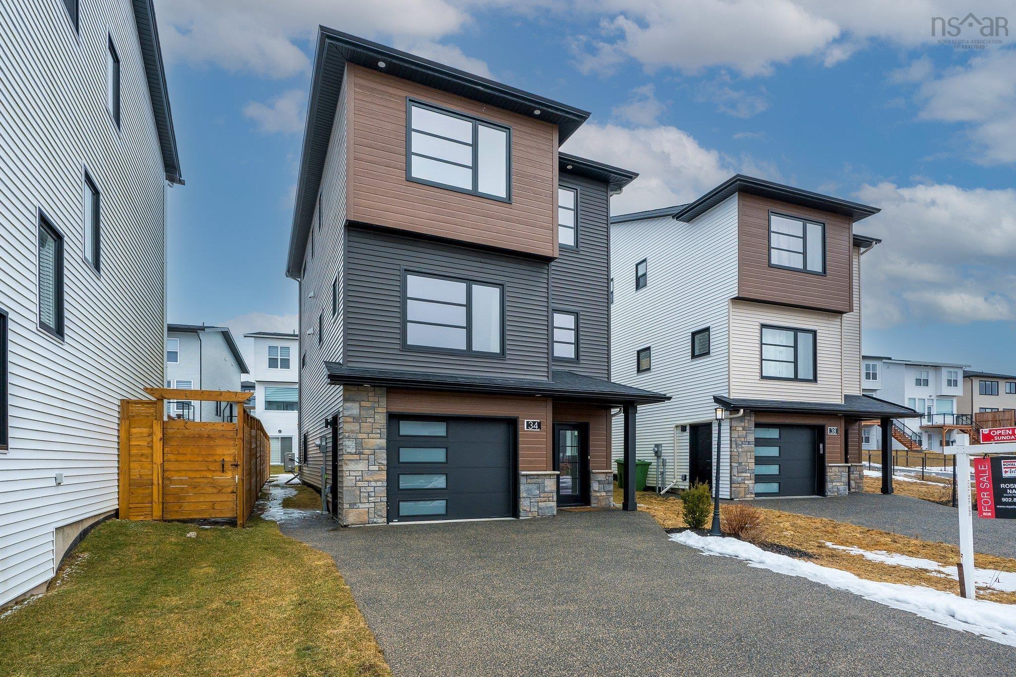 $699,900.00: 34 Chardonnay Court, Timberlea