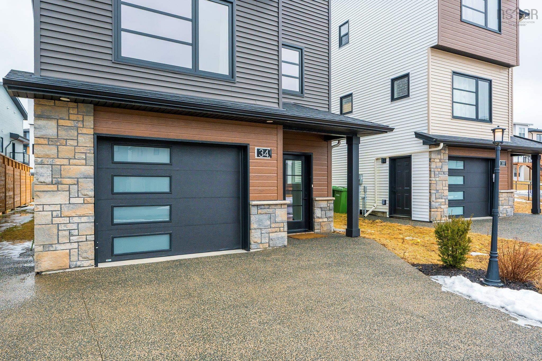 $699,900.00: 34 Chardonnay Court, Timberlea