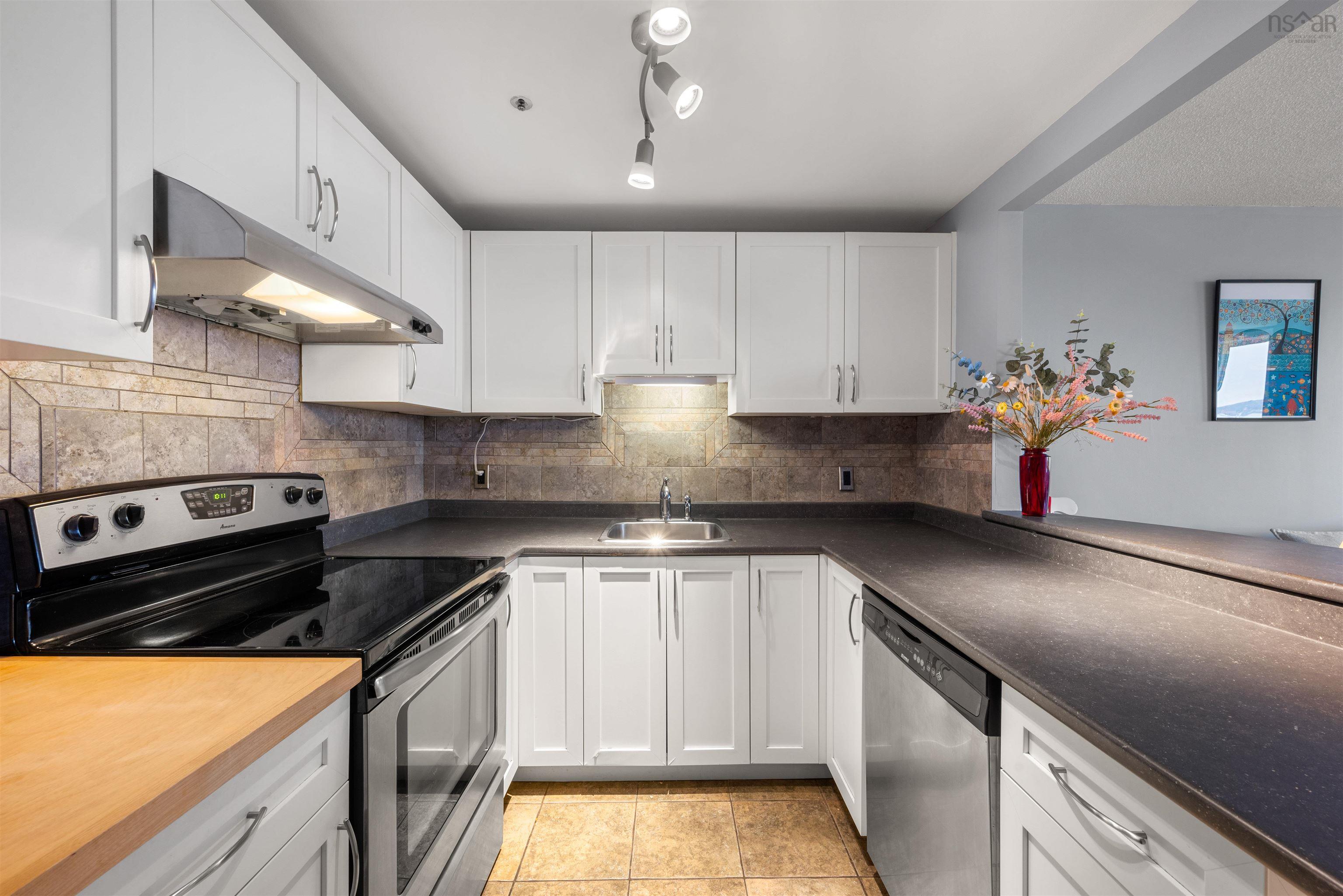 $449,900.00: 603 1326 Lower Water Street, Halifax