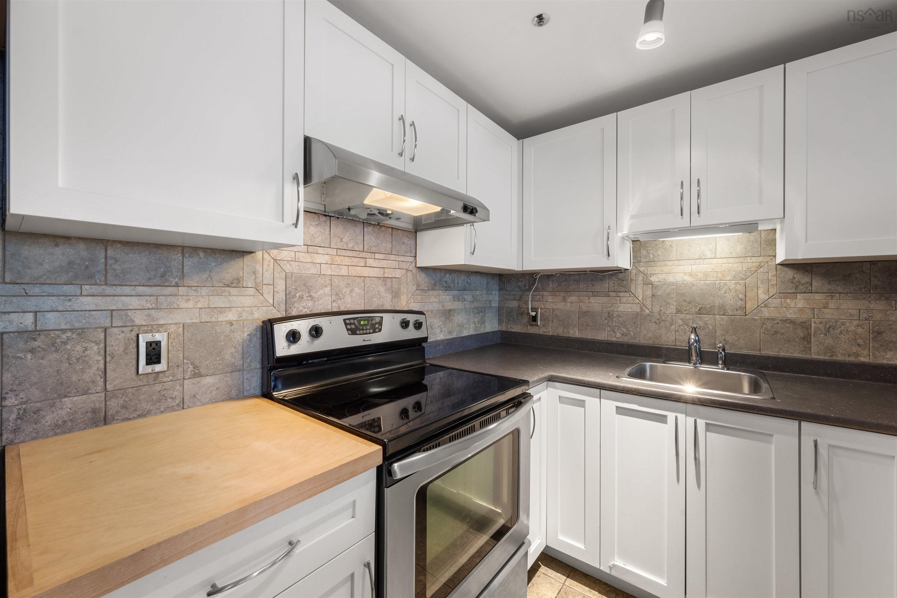 $449,900.00: 603 1326 Lower Water Street, Halifax