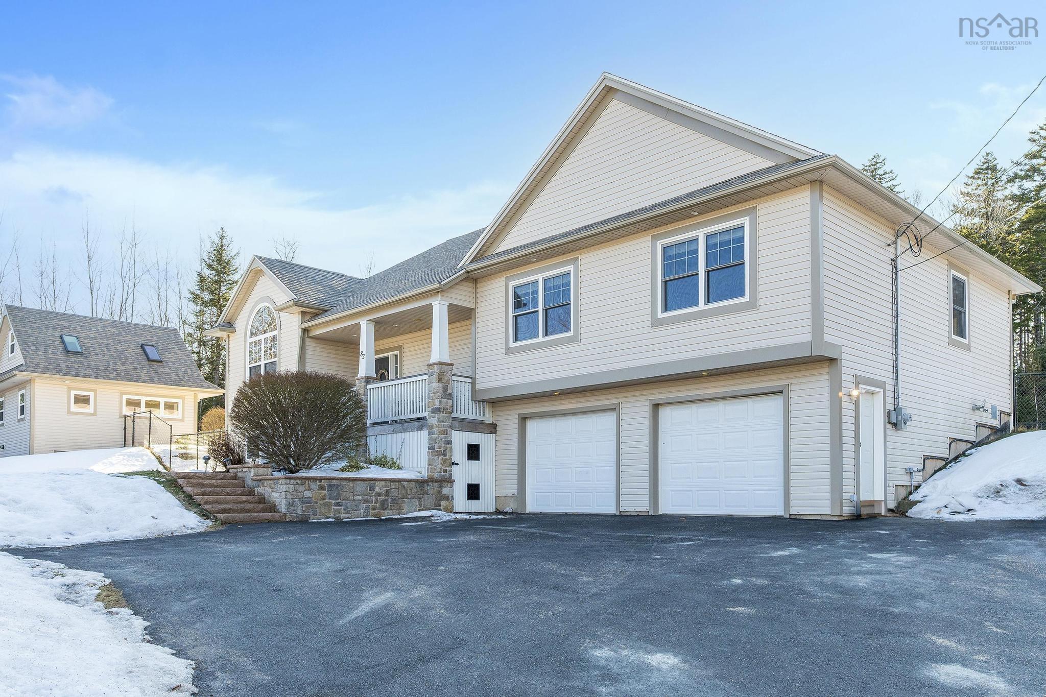 82 Henry Avenue, Fall River, NS (MLS® 202504292)