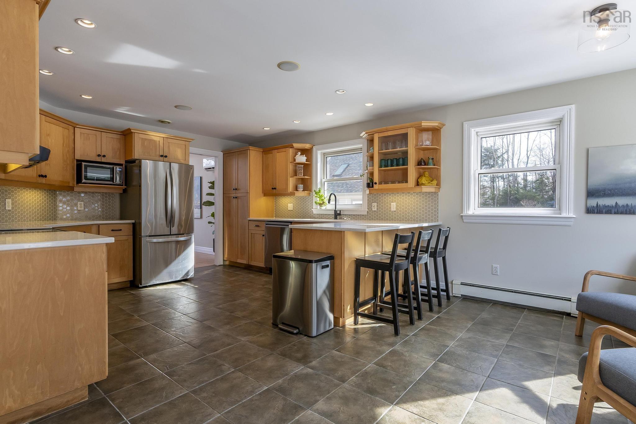 $995,000.00: 82 Henry Avenue, Fall River