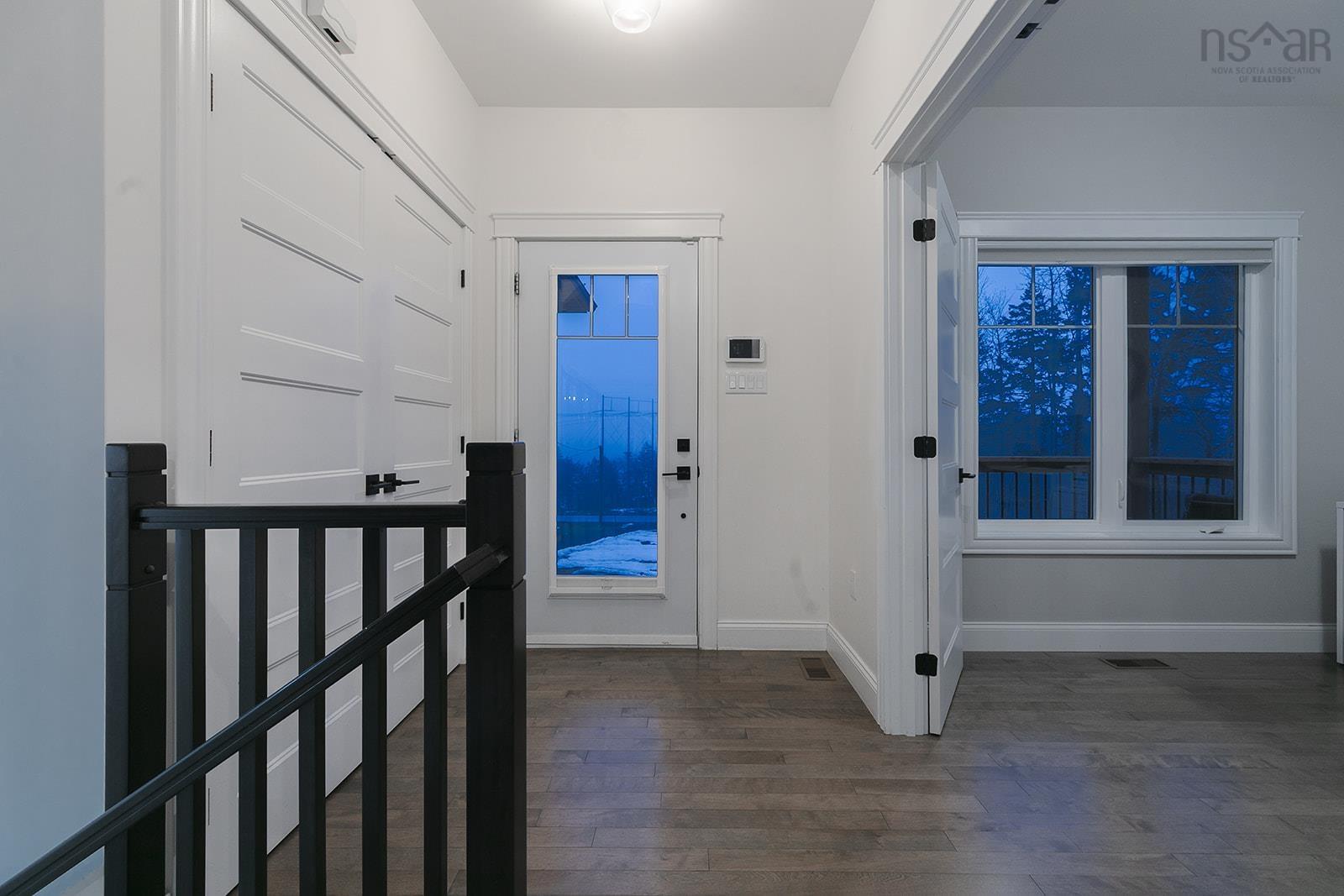 $944,900.00: 450 Paula Drive, Hammonds Plains