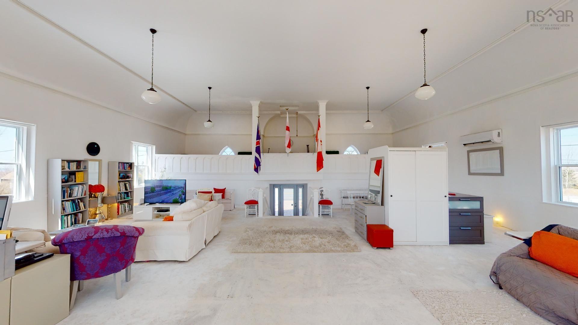 $475,000.00: 8096 Highway 215 Highway, Selma