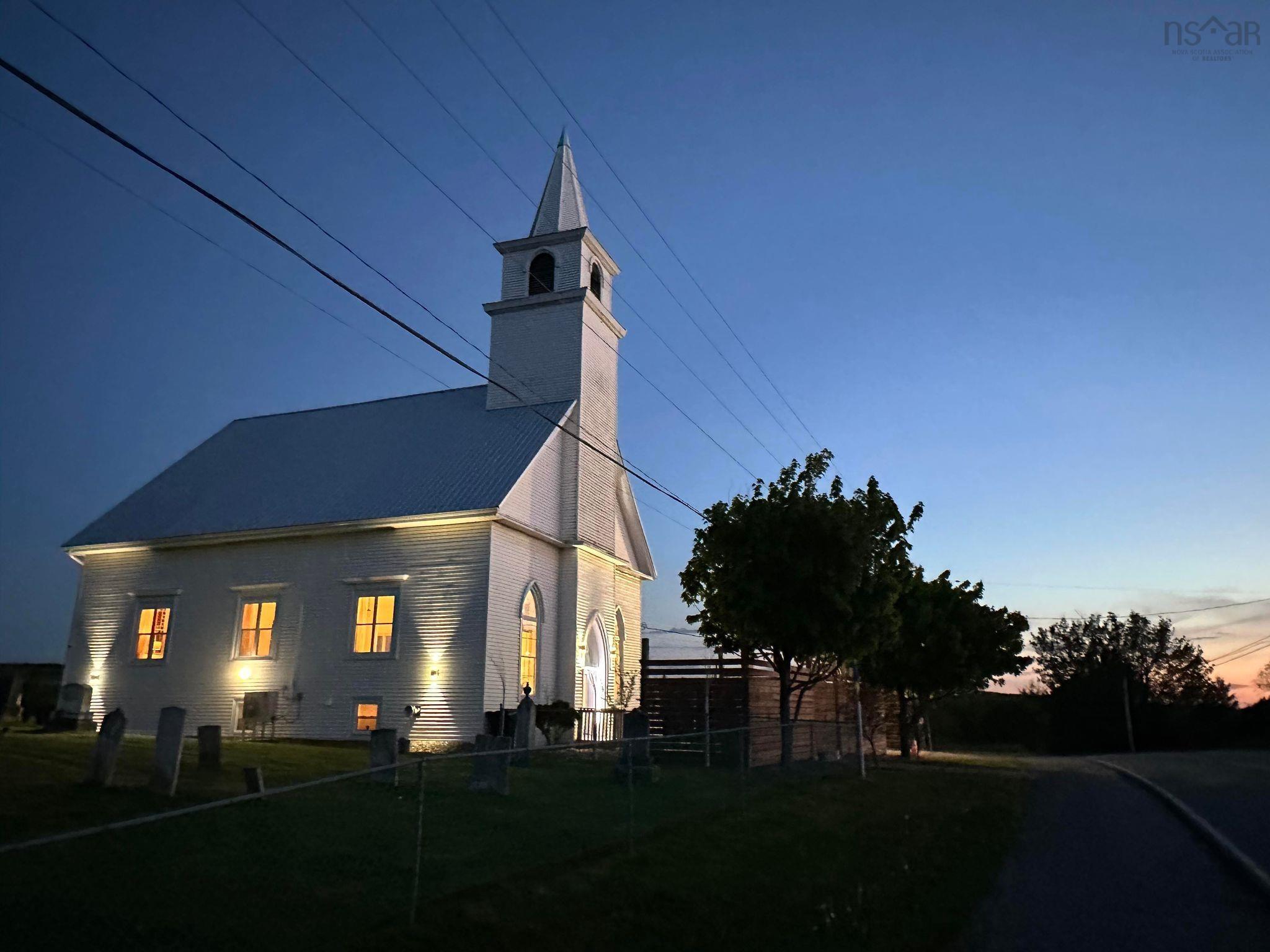 $475,000.00: 8096 Highway 215 Highway, Selma