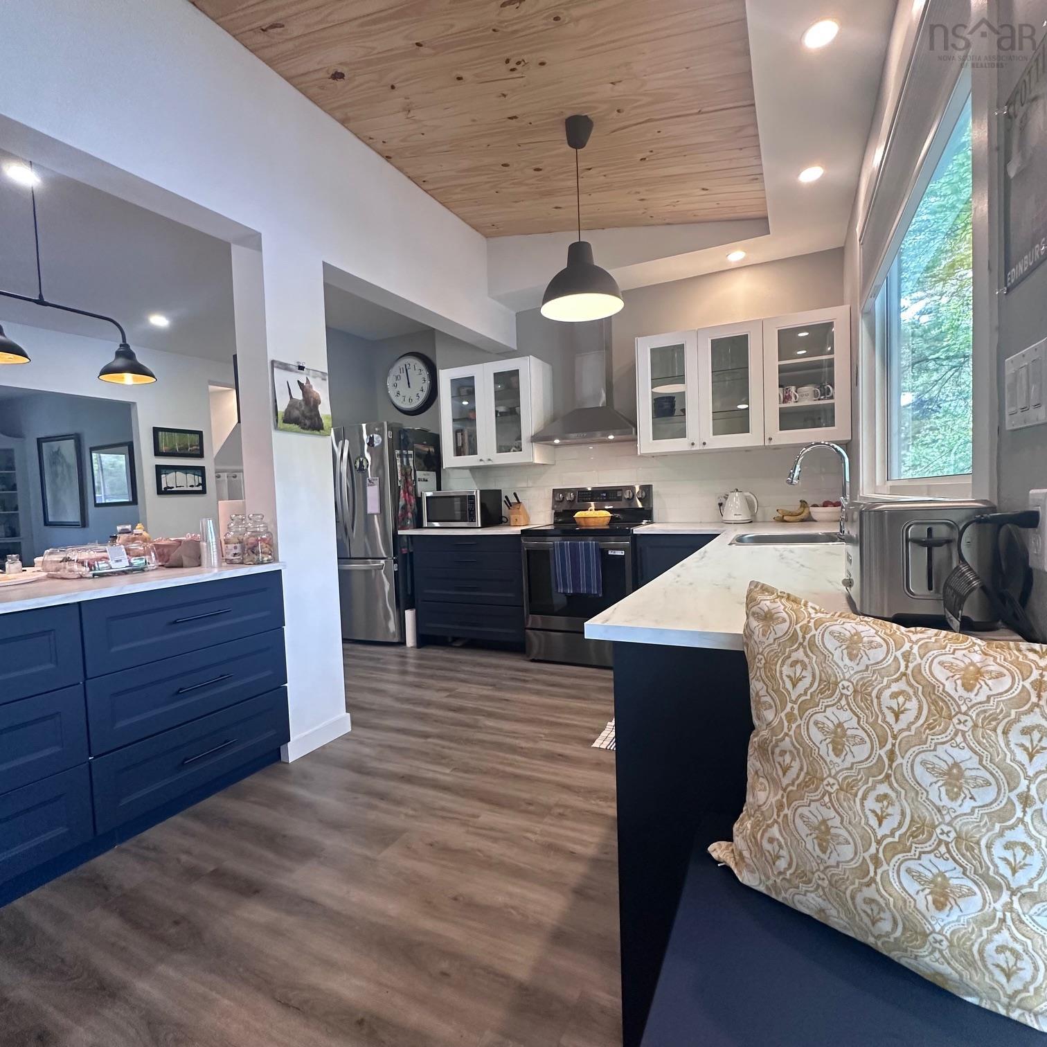 $399,999.00: 807 Medway River Road, Charleston