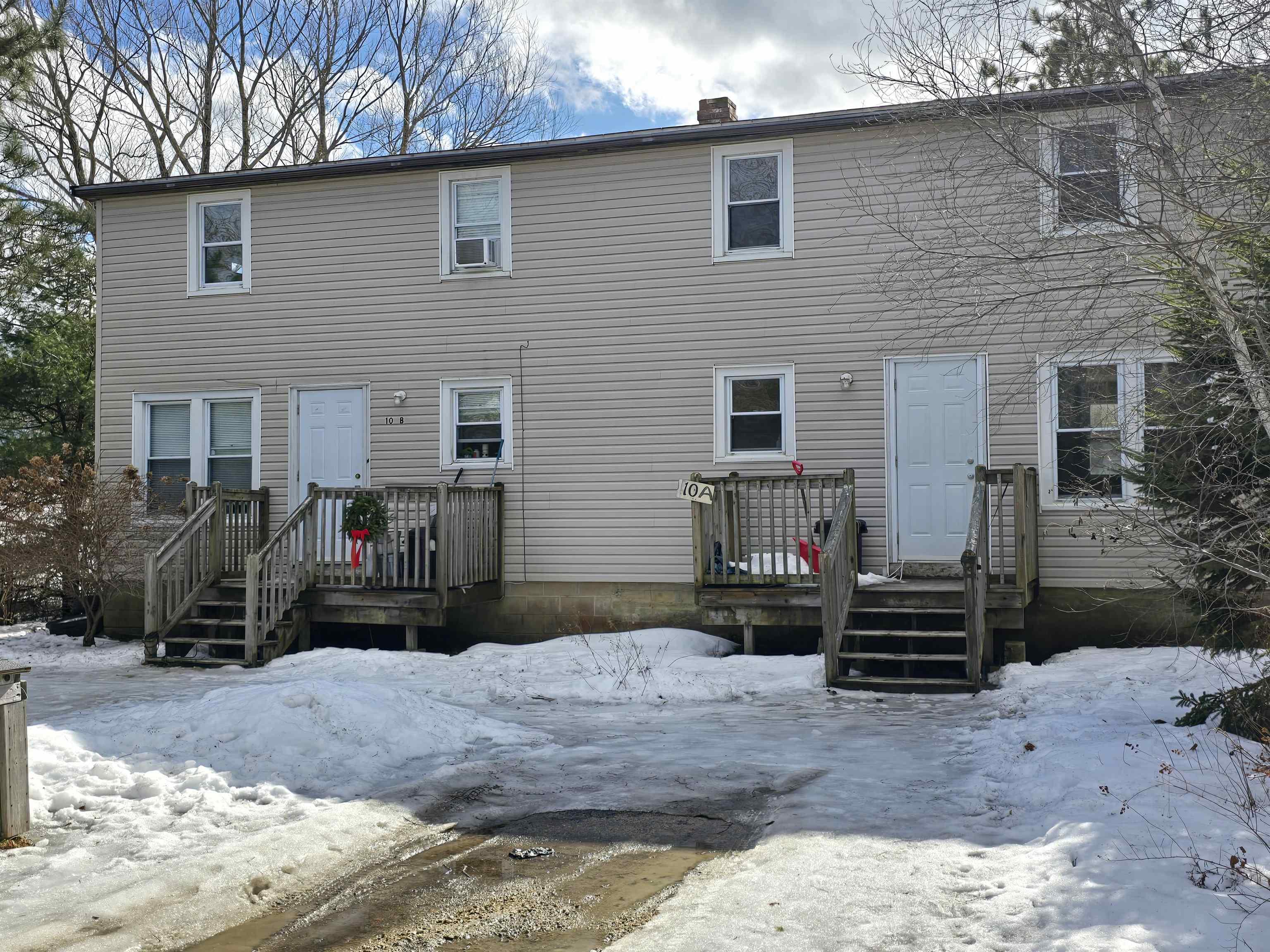 $289,900.00: 10 A & B Maple Lane, Western Shore