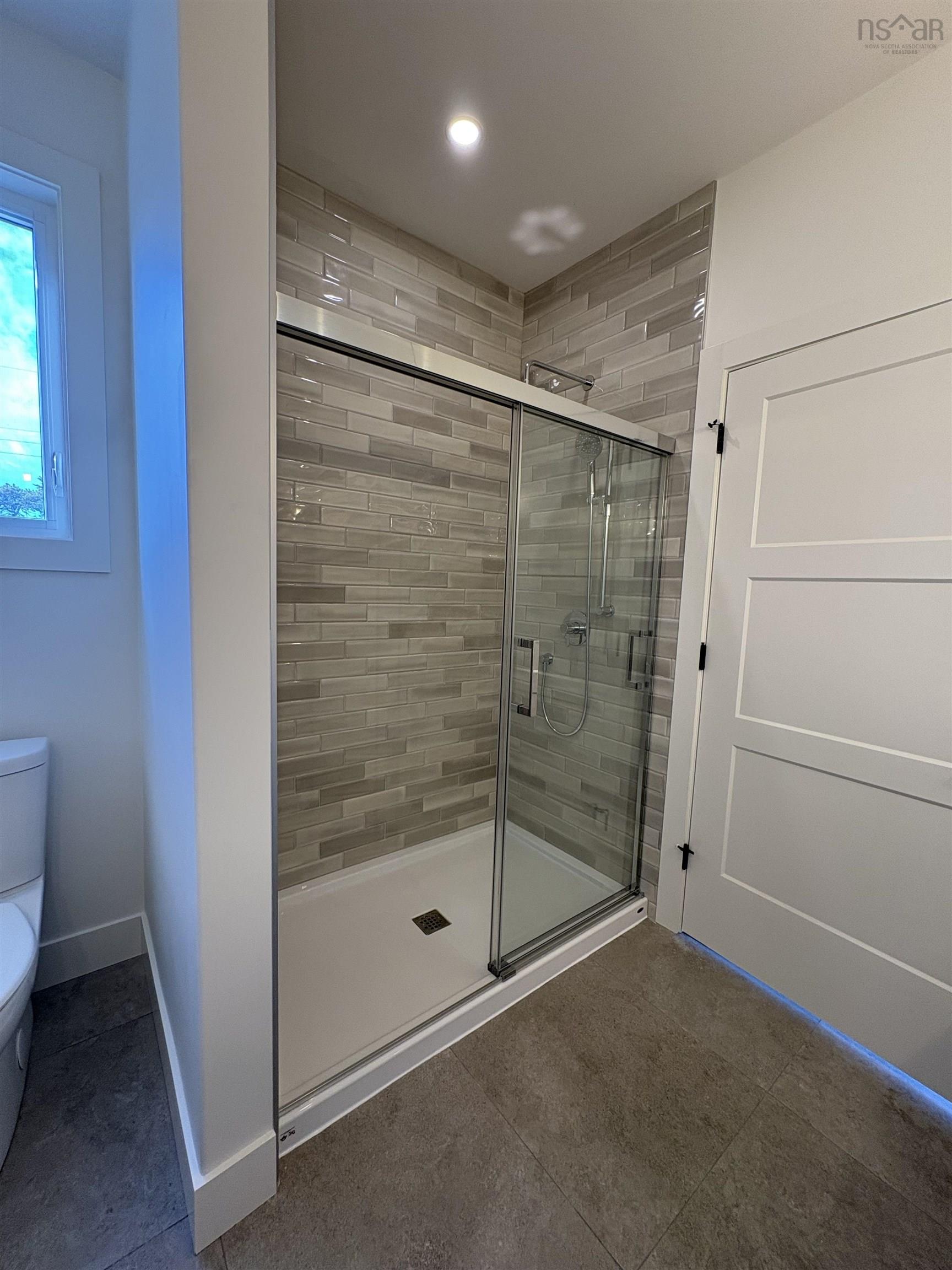 702d 74 Washington Lane, Fall River, NS (MLS 202504307)