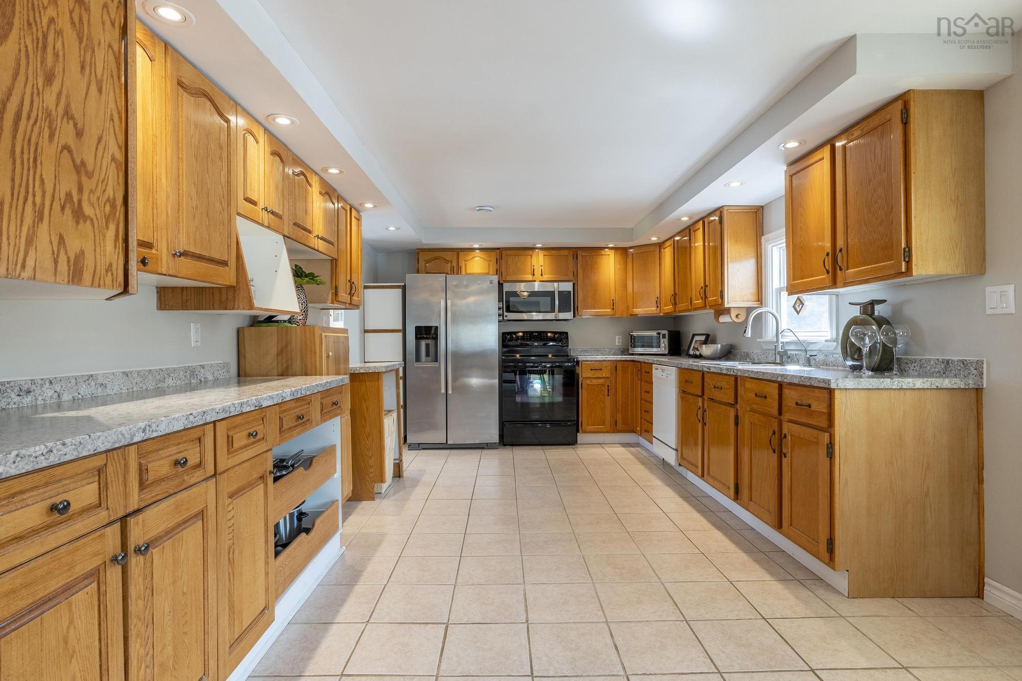 $399,900.00: 158 Middle Village Road, West Dover
