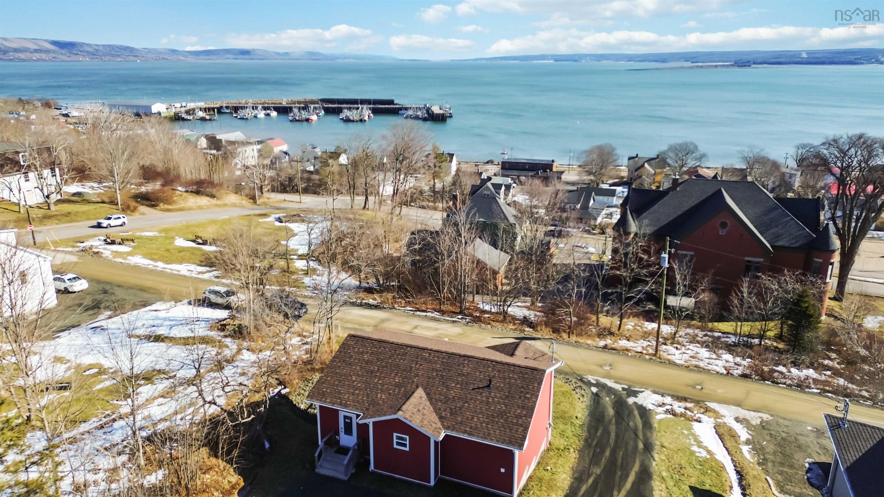 $389,900.00: 109 Second Avenue, Digby