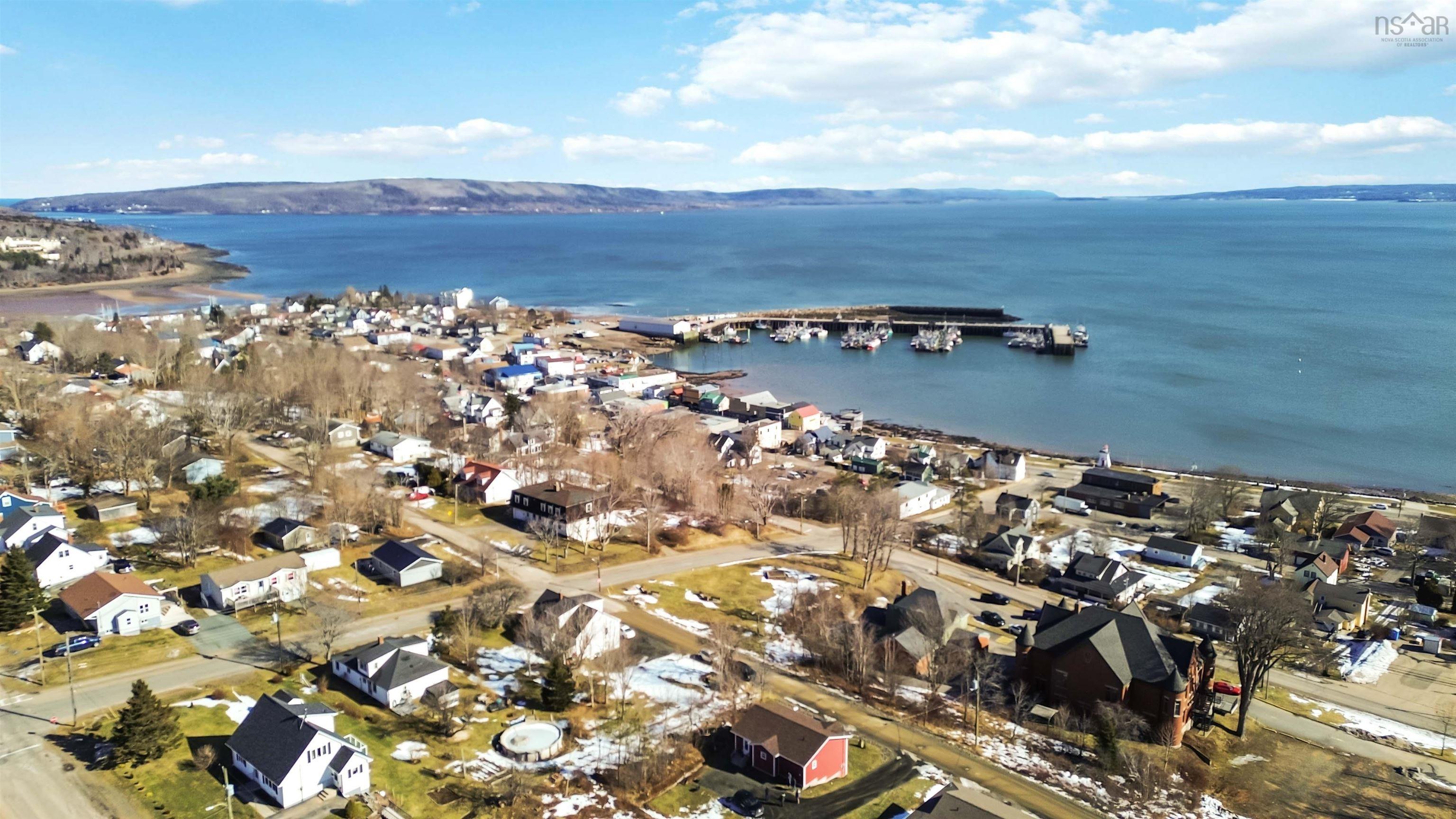 $389,900.00: 109 Second Avenue, Digby