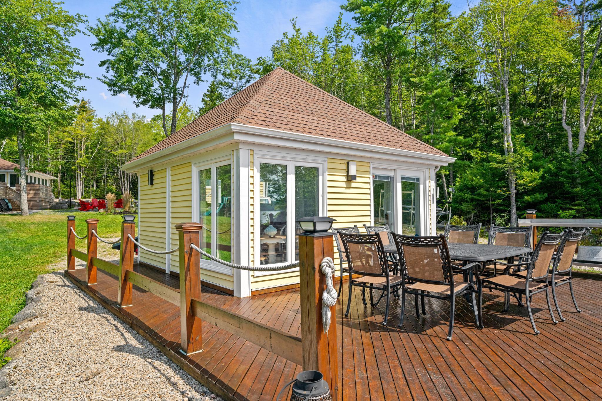 $997,000.00: 121 Oak Drive, Forties
