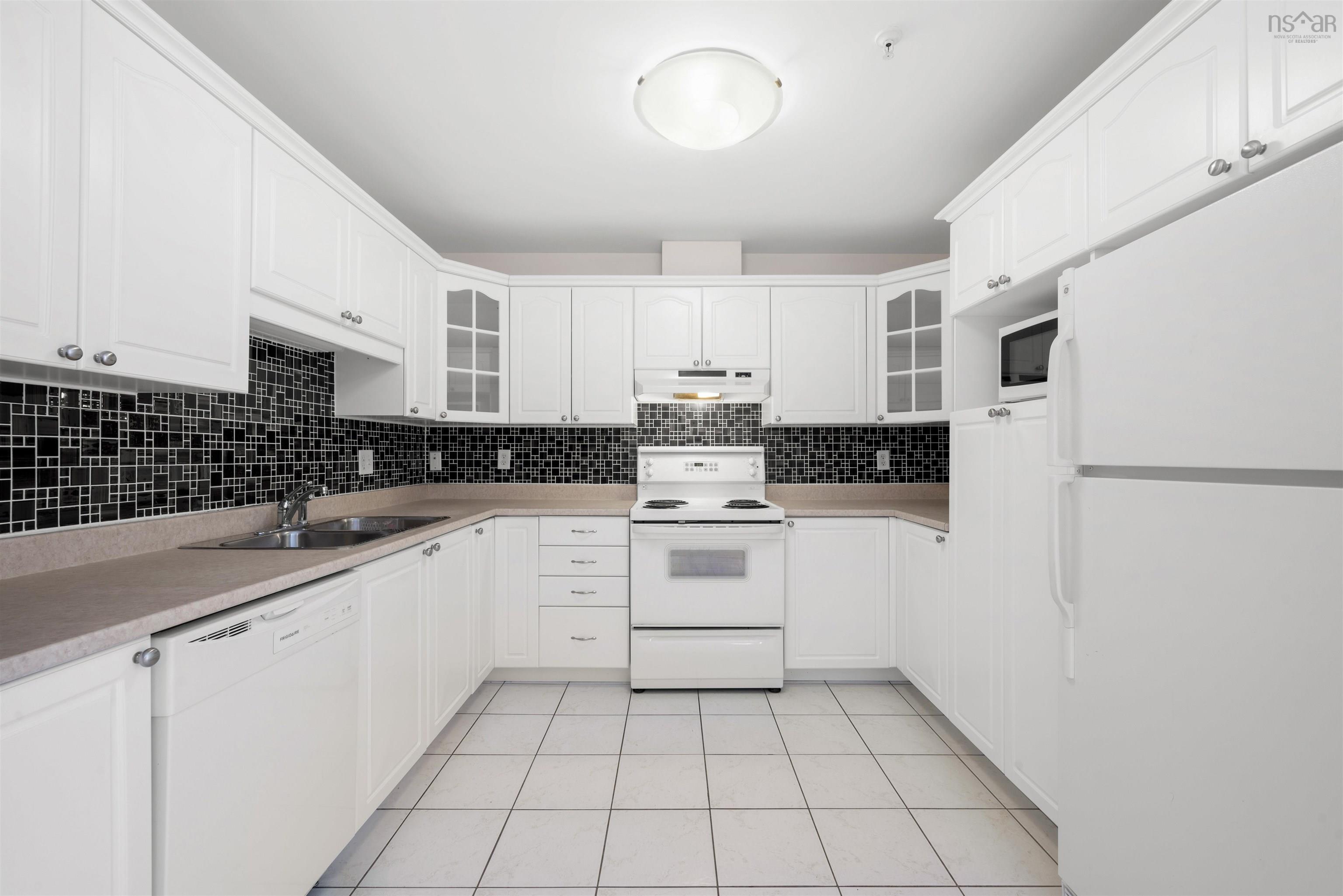 $390,000.00: 500 50 Nelsons Landing Boulevard, Bedford