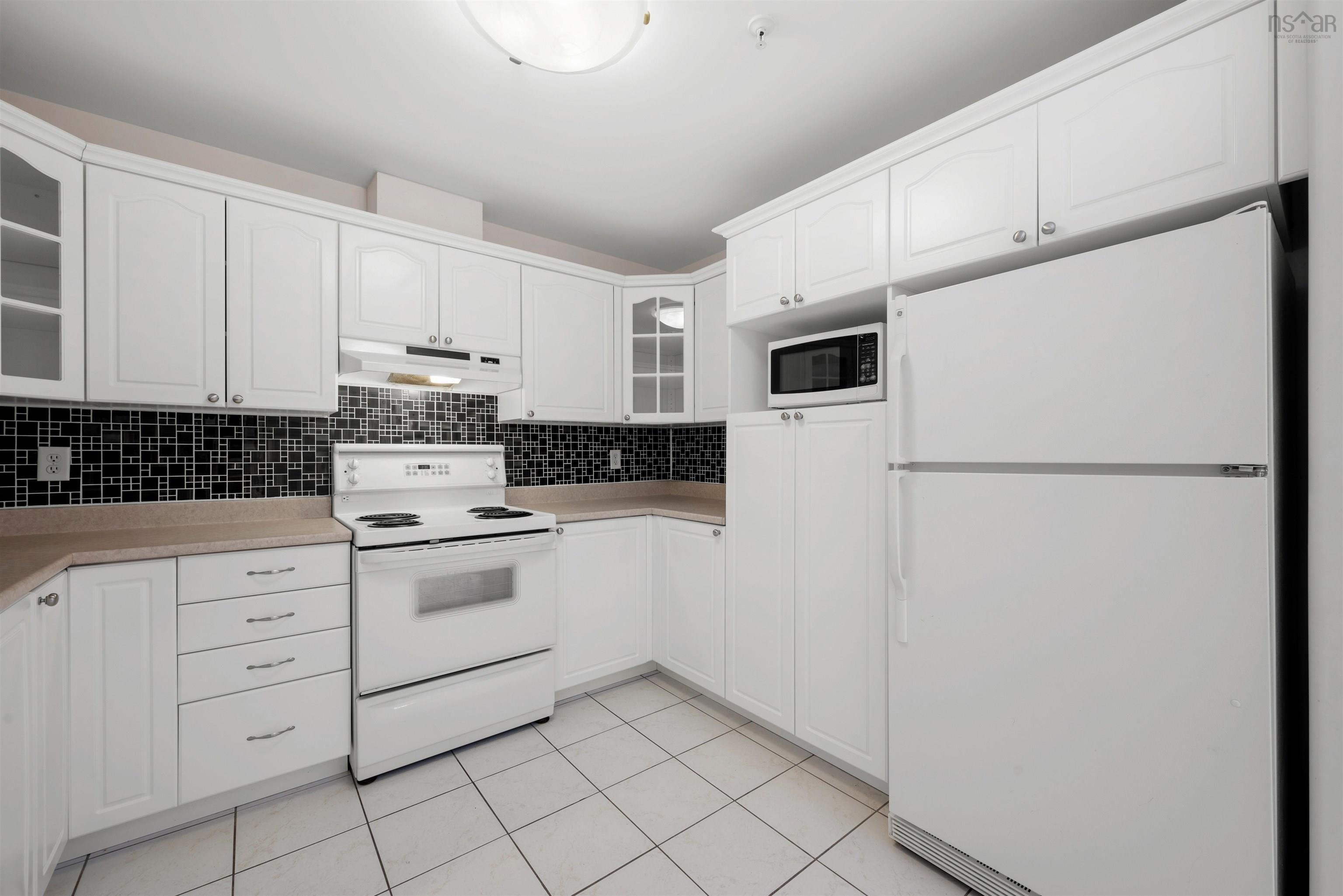 $390,000.00: 500 50 Nelsons Landing Boulevard, Bedford