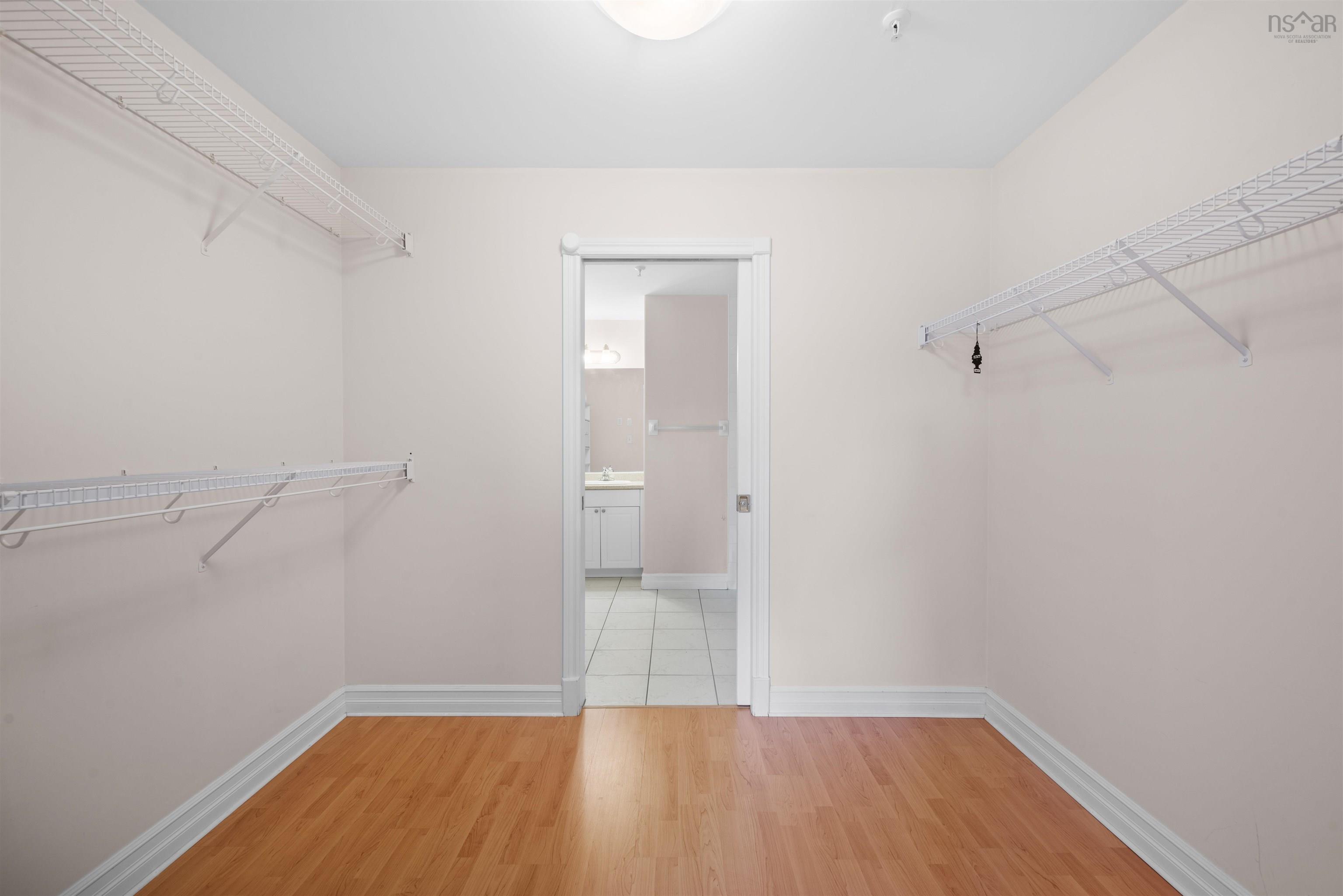 $390,000.00: 500 50 Nelsons Landing Boulevard, Bedford