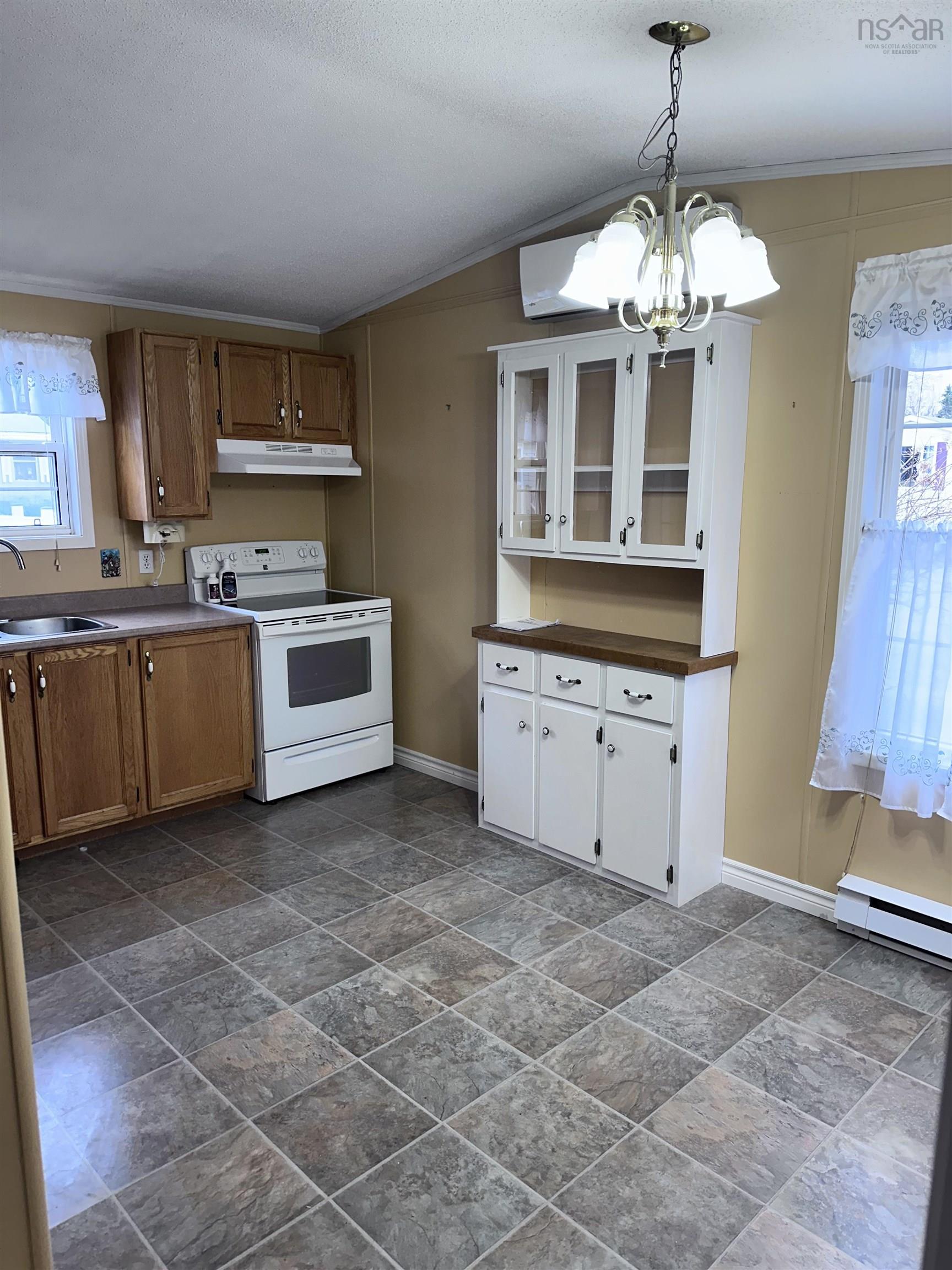 $219,900.00: 38 Olympic Ave, New Minas
