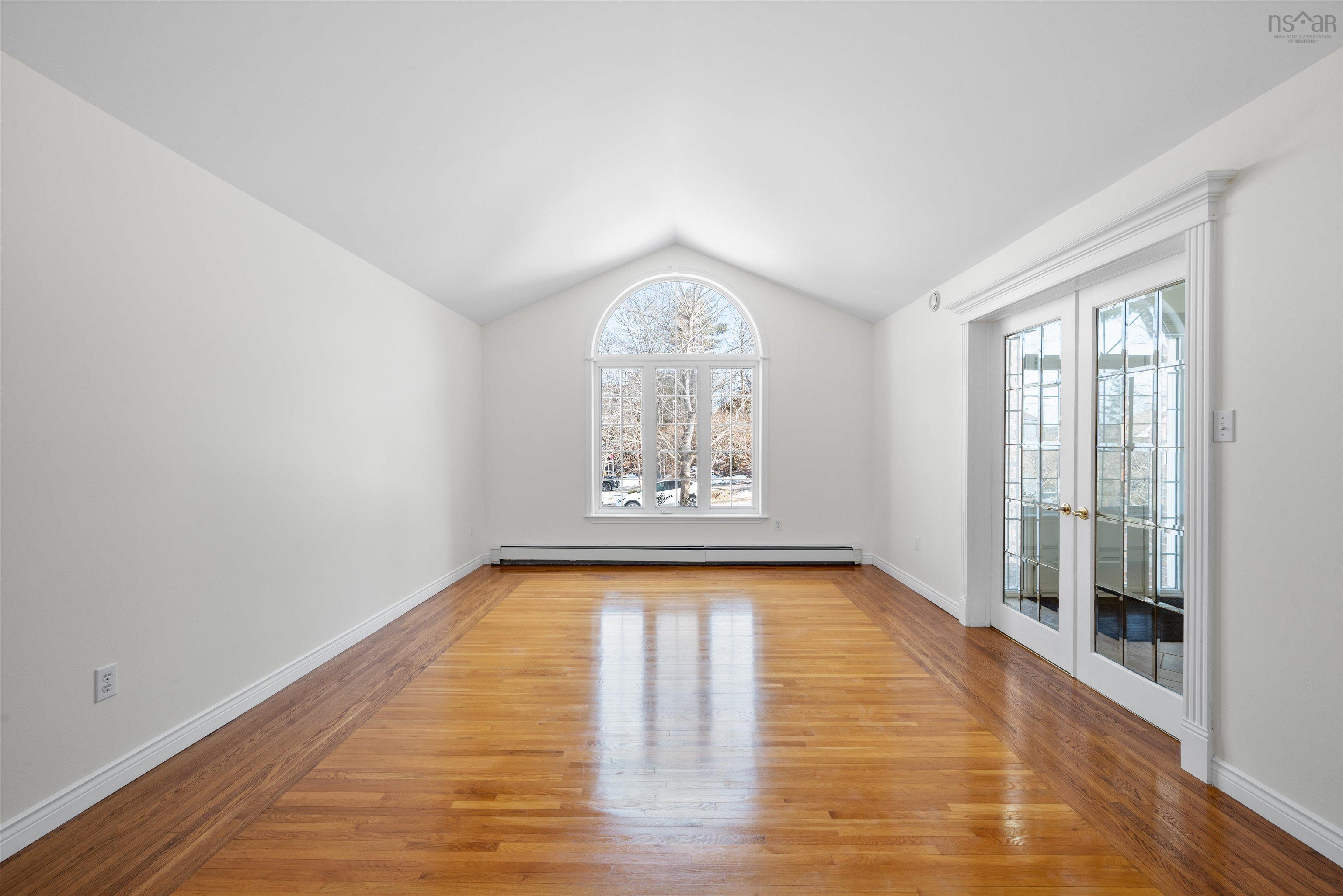 $999,000.00: 54 Ahmadi Crescent, Bedford South