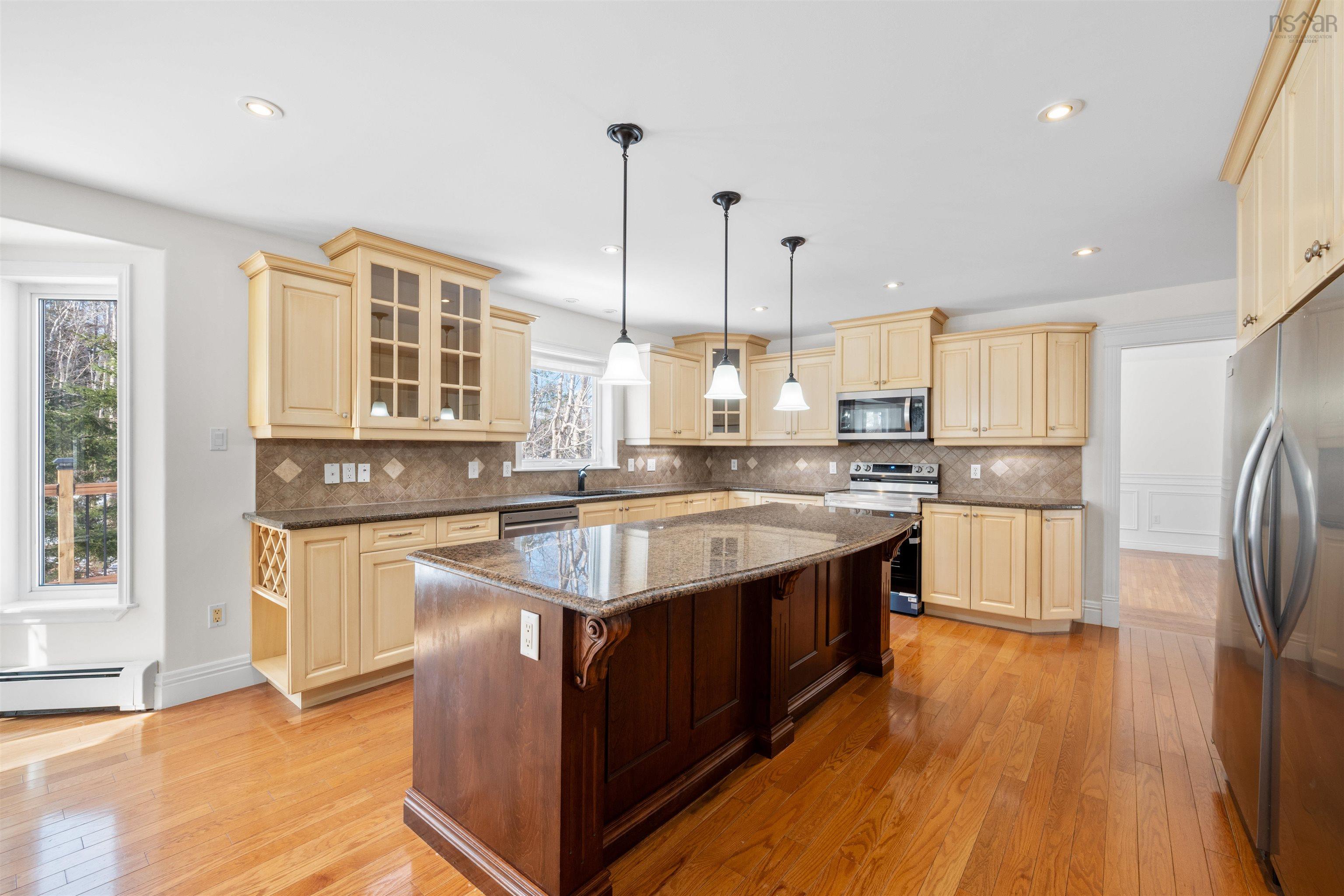 $999,000.00: 54 Ahmadi Crescent, Bedford South