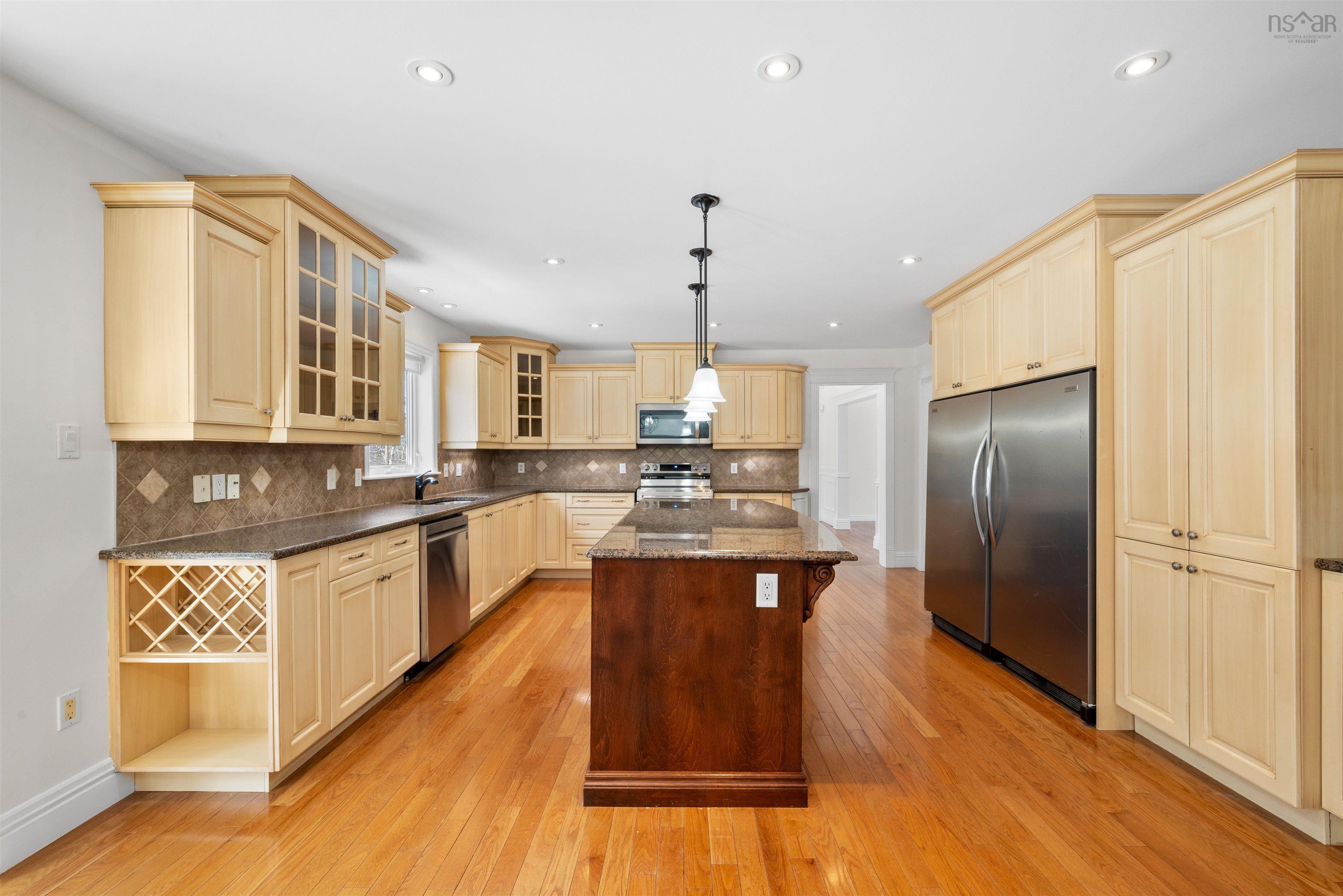 $999,000.00: 54 Ahmadi Crescent, Bedford South