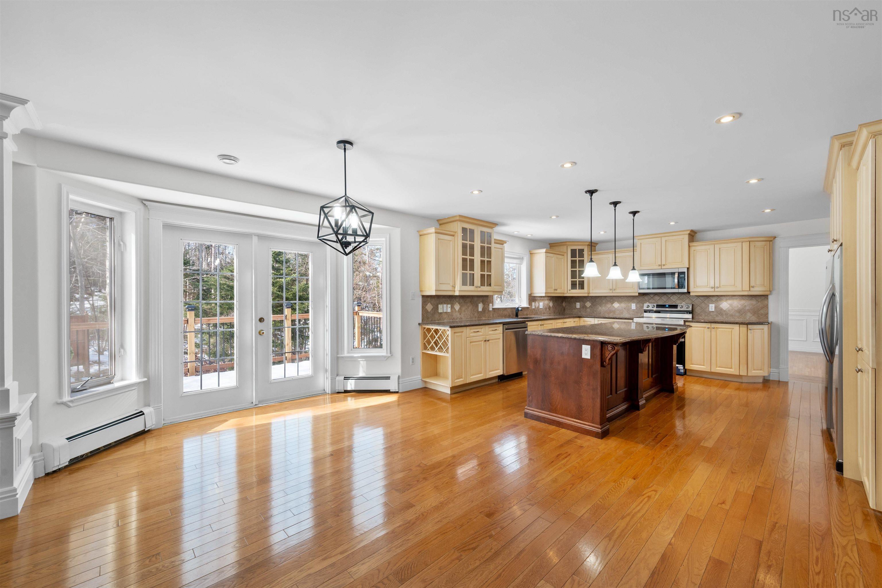$999,000.00: 54 Ahmadi Crescent, Bedford South