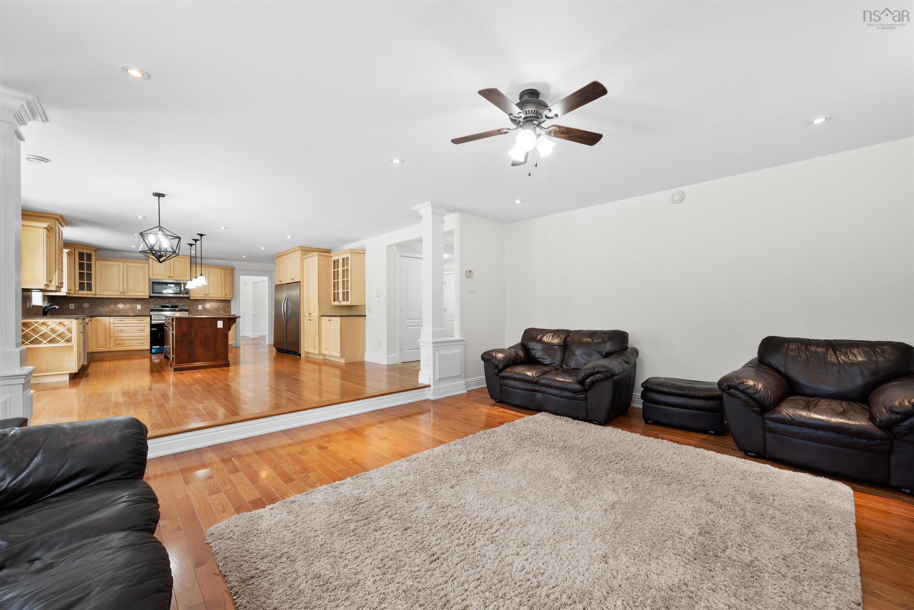 $999,000.00: 54 Ahmadi Crescent, Bedford South