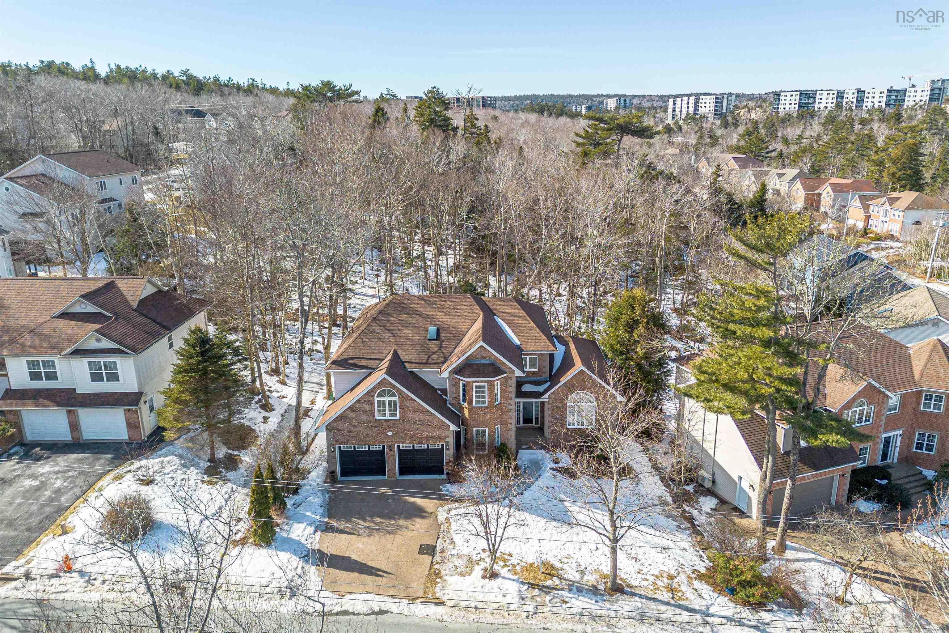 $999,000.00: 54 Ahmadi Crescent, Bedford South