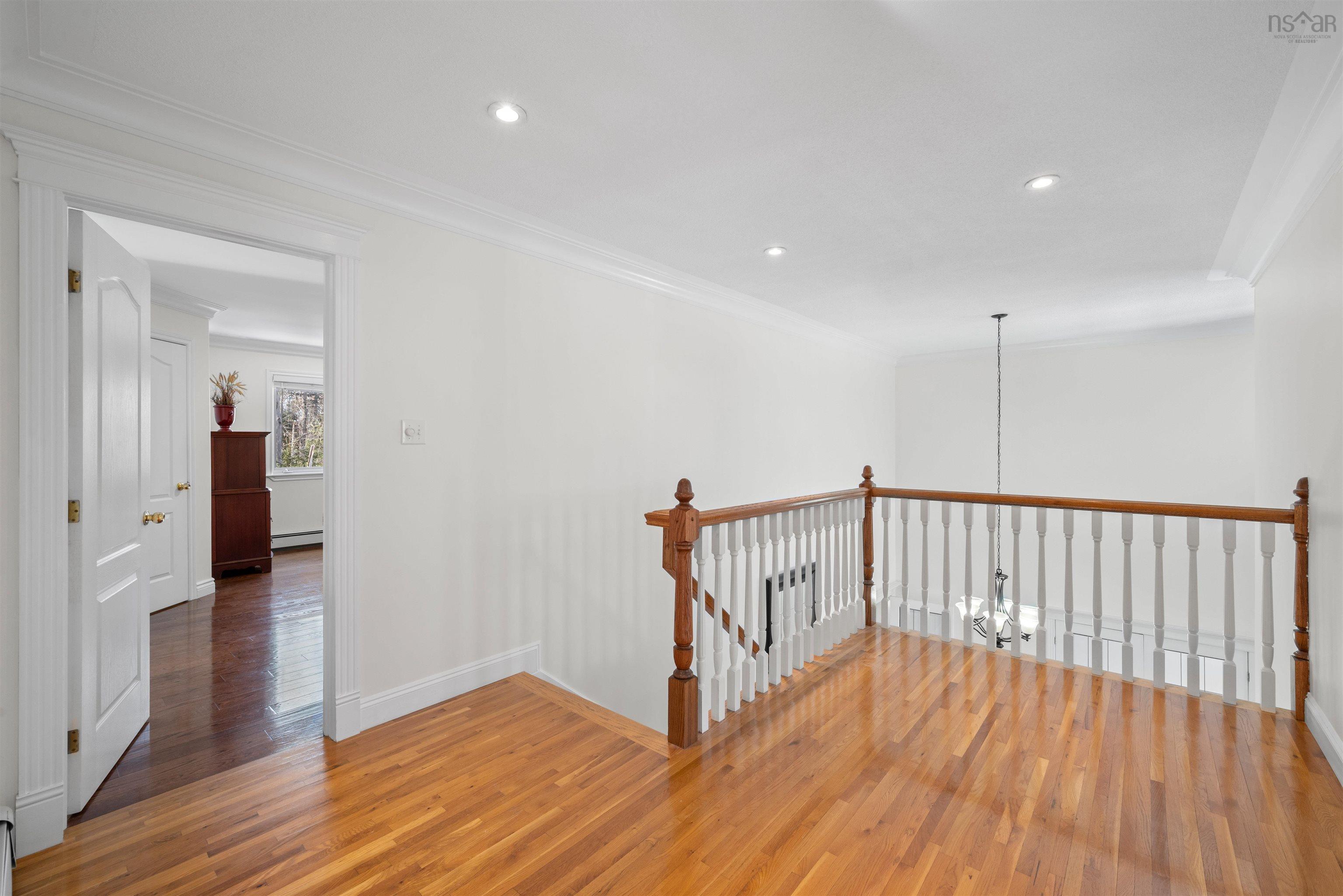 $999,000.00: 54 Ahmadi Crescent, Bedford South