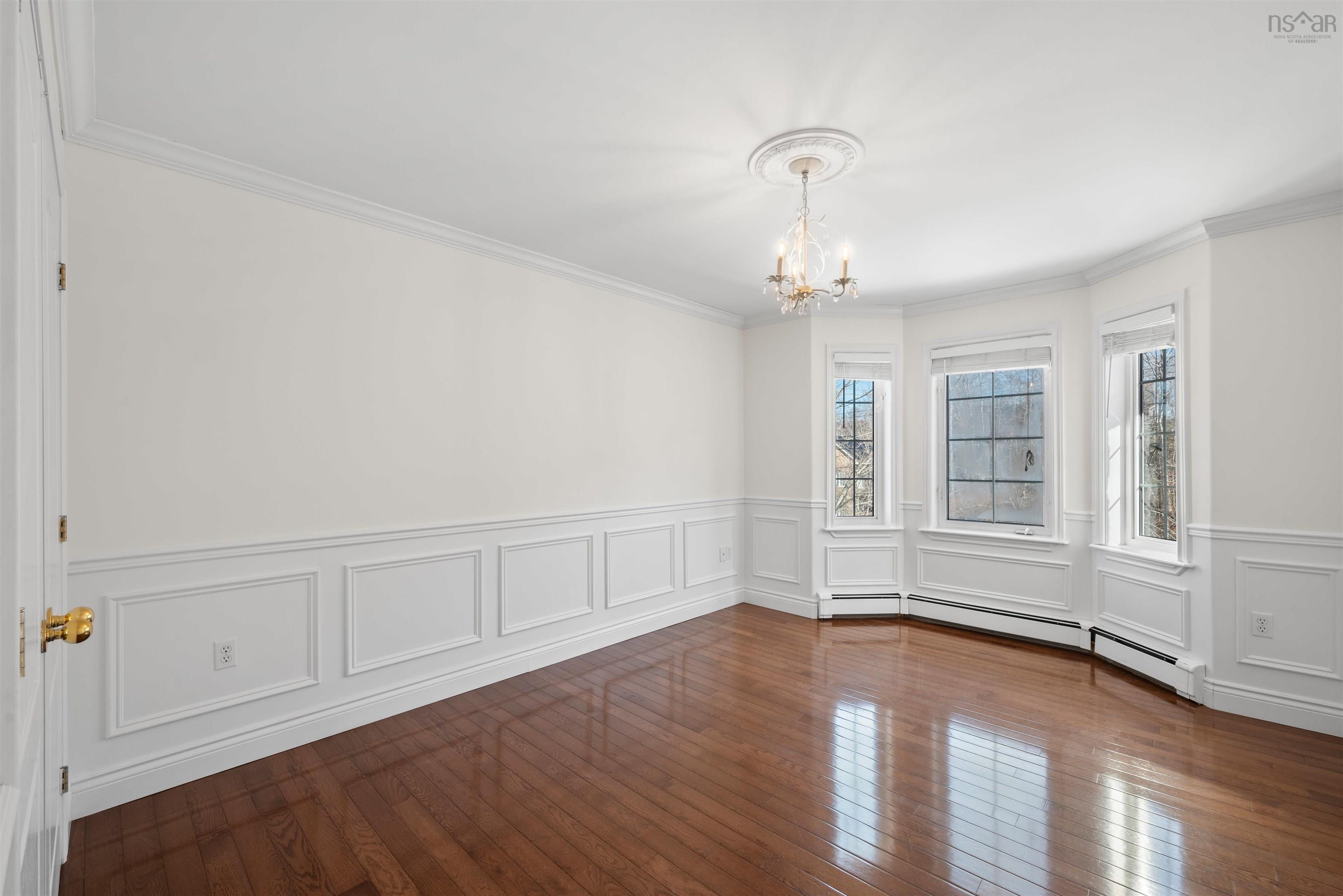 $999,000.00: 54 Ahmadi Crescent, Bedford South