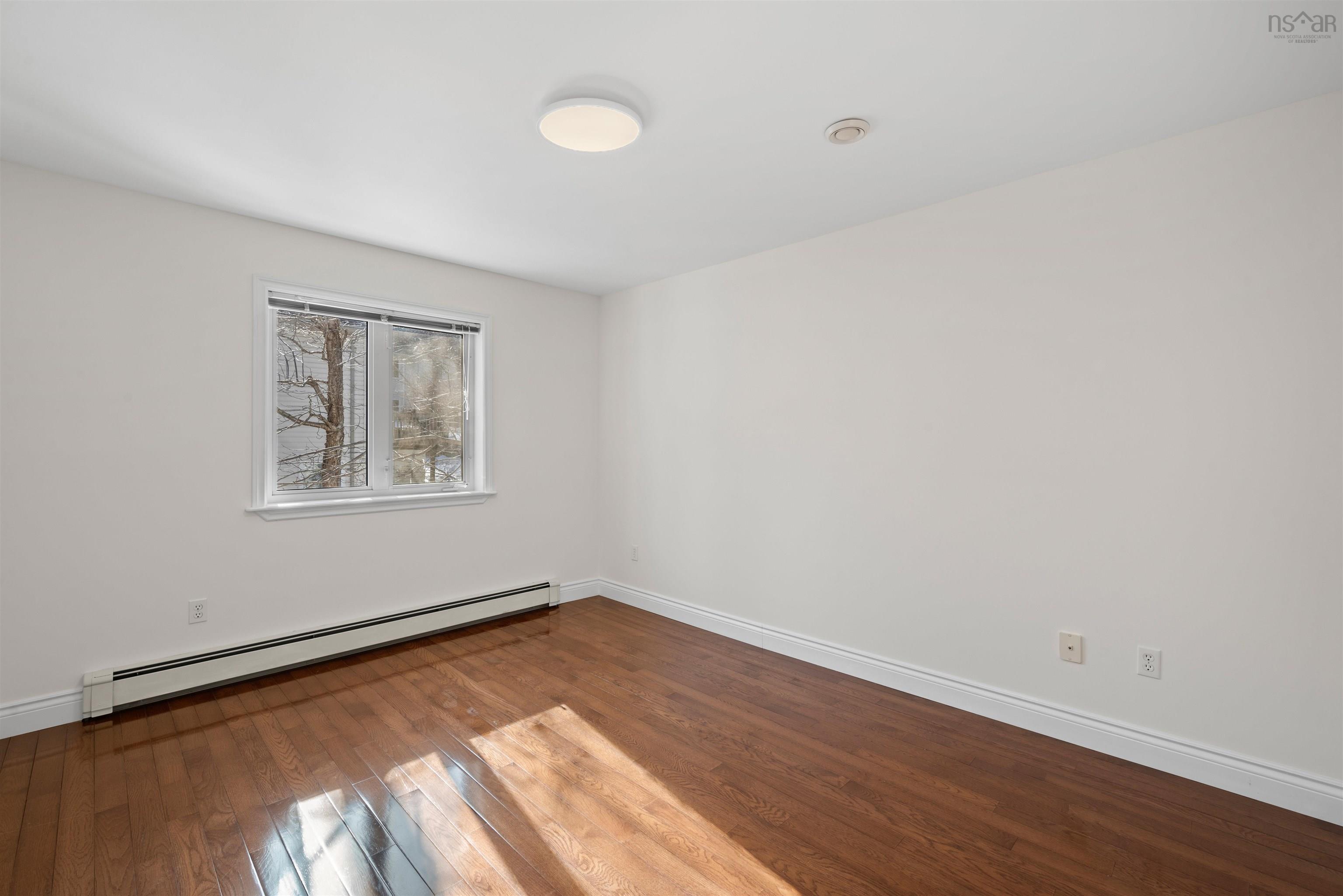 $999,000.00: 54 Ahmadi Crescent, Bedford South