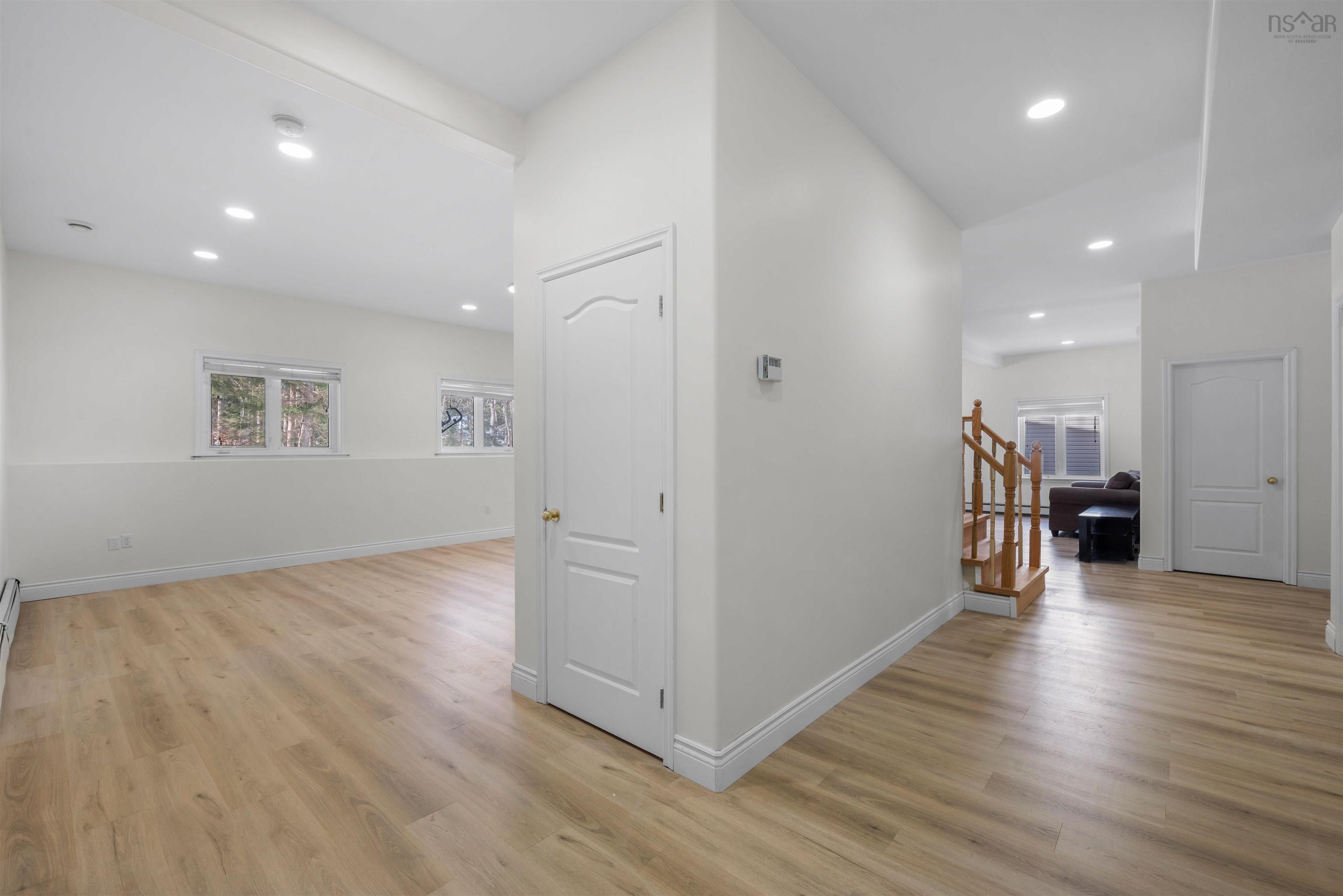 $999,000.00: 54 Ahmadi Crescent, Bedford South