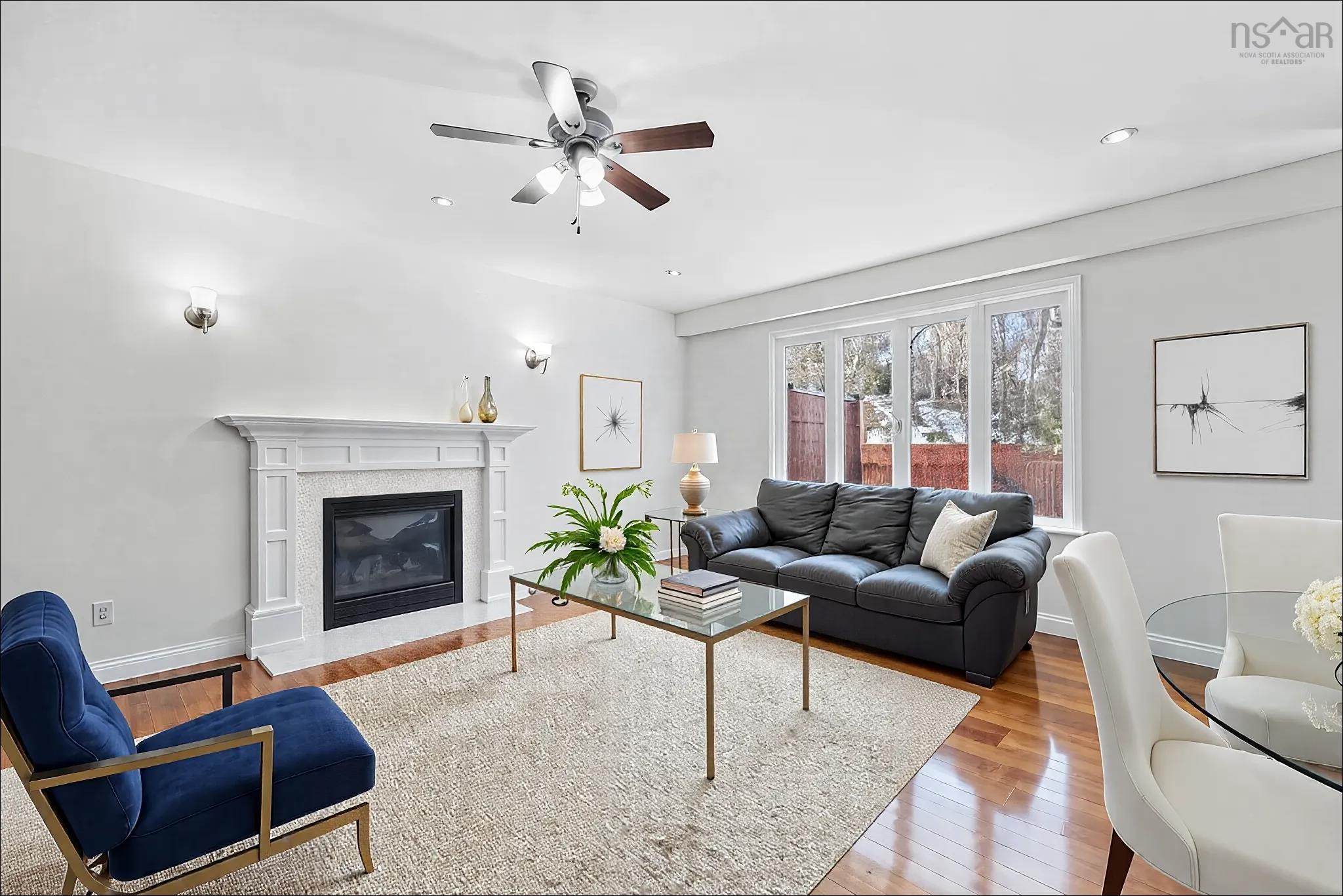 $999,000.00: 54 Ahmadi Crescent, Bedford South